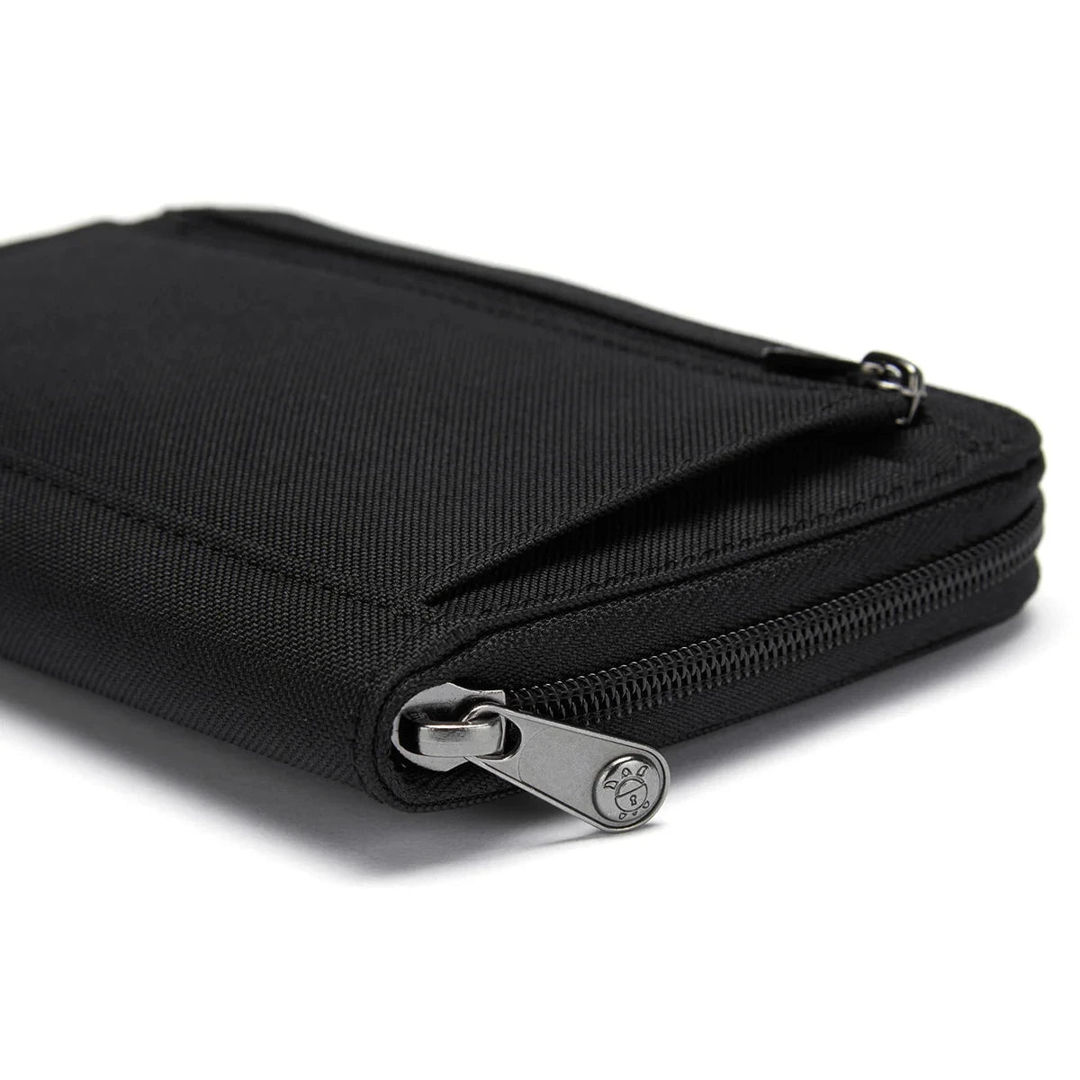 Pacsafe Passport Case Pacsafe RFIDsafe™ RFID Blocking Compact Travel Organizer