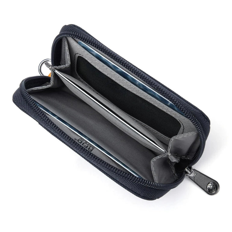 Pacsafe Wallets Pacsafe RFIDsafe™ RFID Blocking Card Wallet