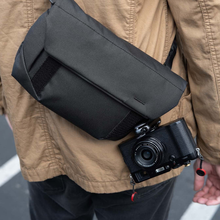 Peak Design Cross-Body Bag Peak Design Field Pouch V2