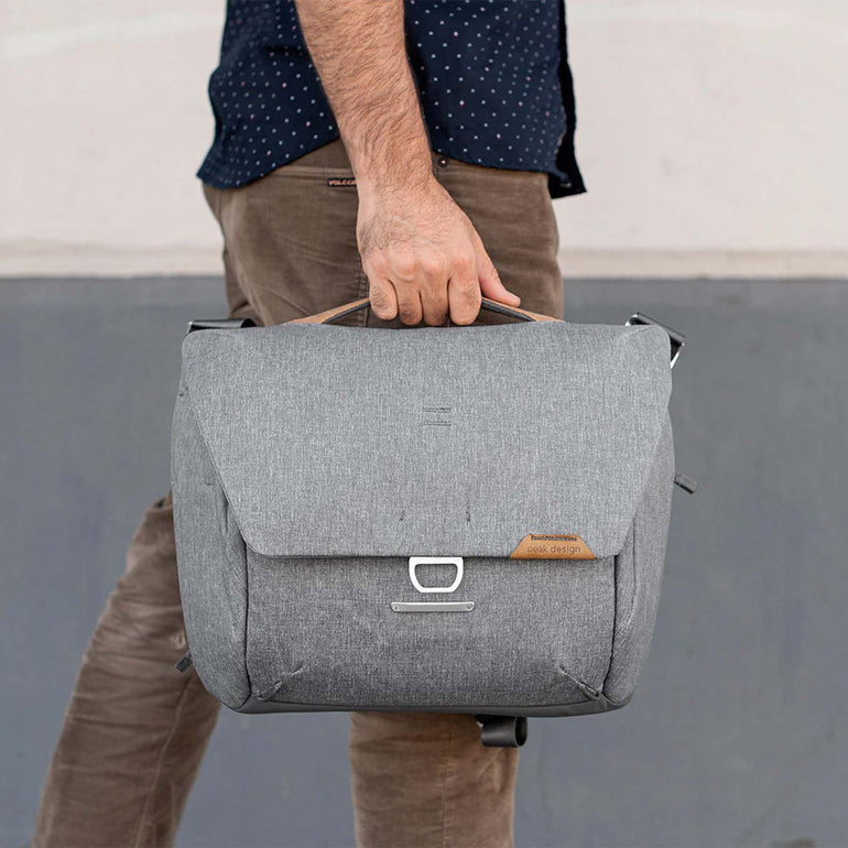 Peak Design Messenger Bags Peak Design Everyday Messenger 13L