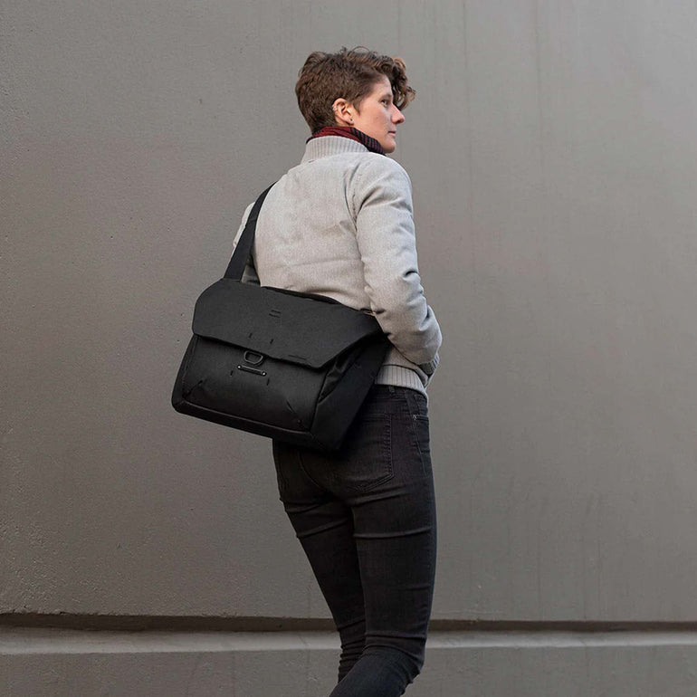 Peak Design Messenger Bags Peak Design Everyday Messenger 13L