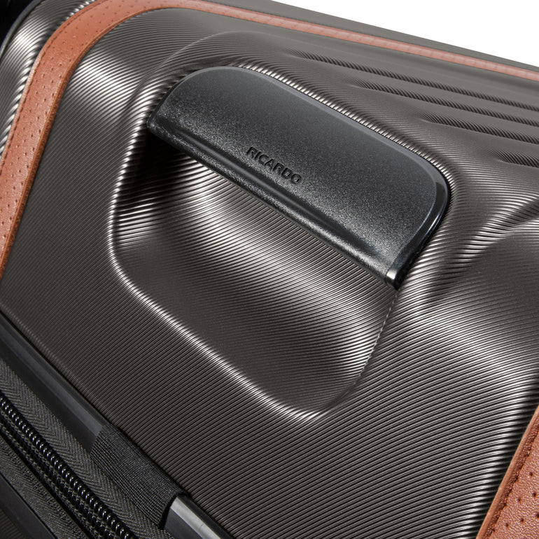Ricardo Beverly Hills Luggage Ricardo Beverly Hills Montecito 2.0 Hardside Carry-On Expandable Spinner Luggage