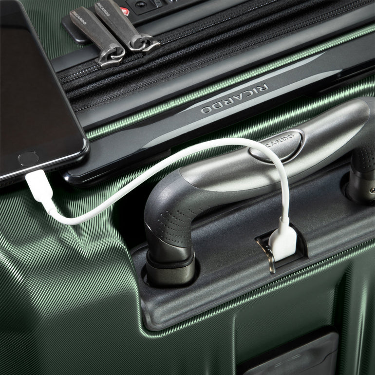 Ricardo Beverly Hills Luggage Ricardo Beverly Hills Montecito 2.0 Hardside Carry-On Expandable Spinner Luggage