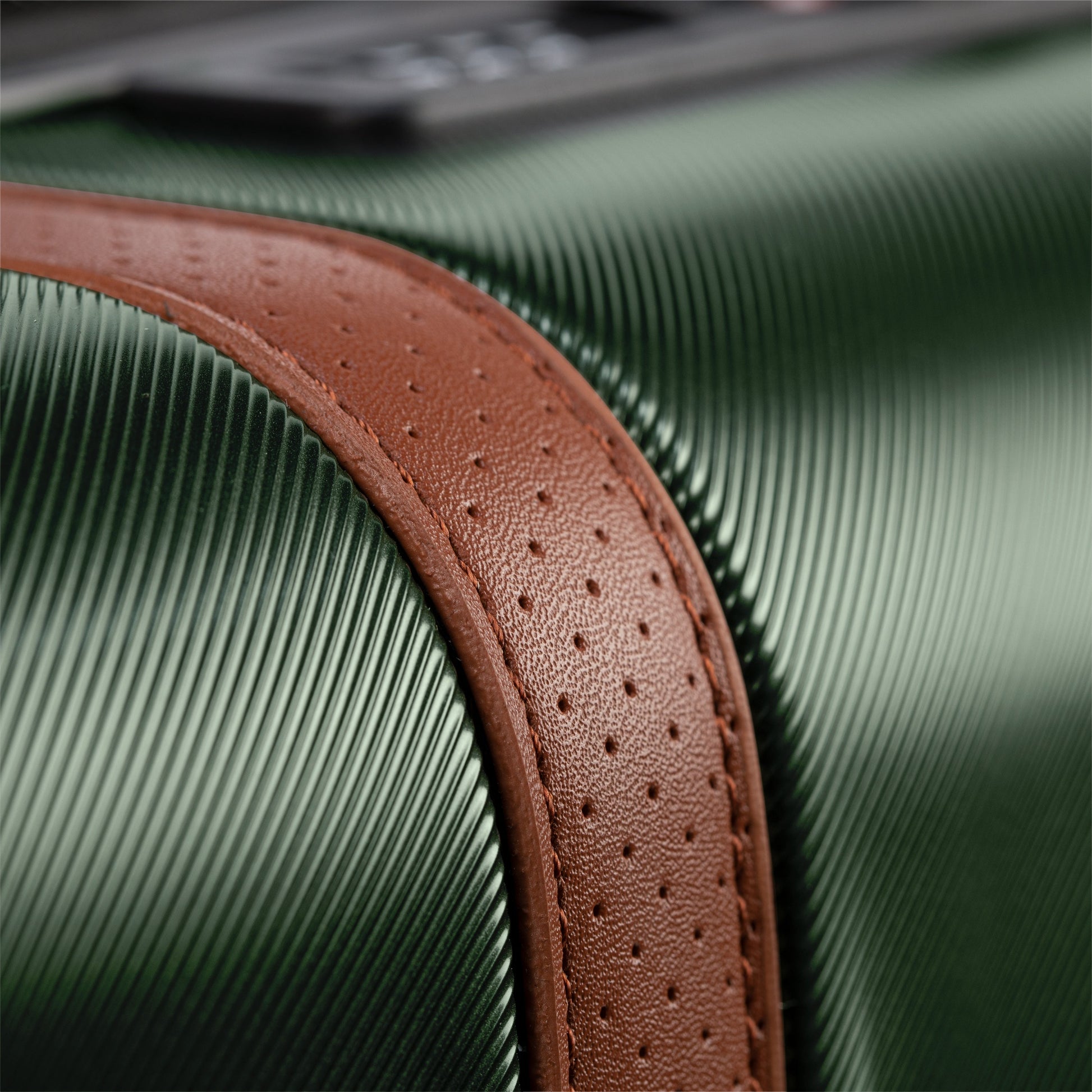 Ricardo Beverly Hills Luggage Ricardo Beverly Hills Montecito 2.0 Hardside Large Check-In Expandable Spinner Luggage