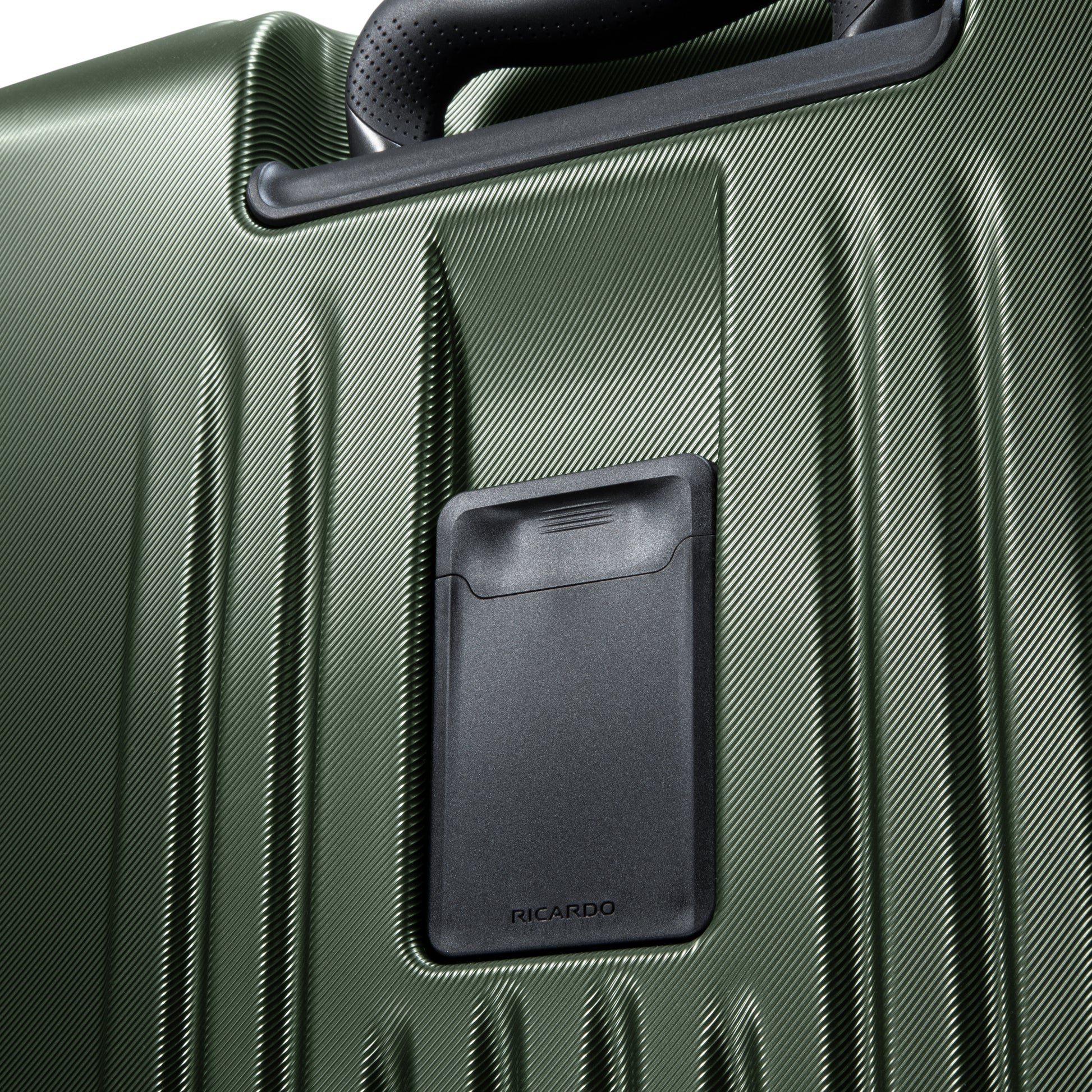 Ricardo Beverly Hills Luggage Ricardo Beverly Hills Montecito 2.0 Hardside Large Check-In Expandable Spinner Luggage