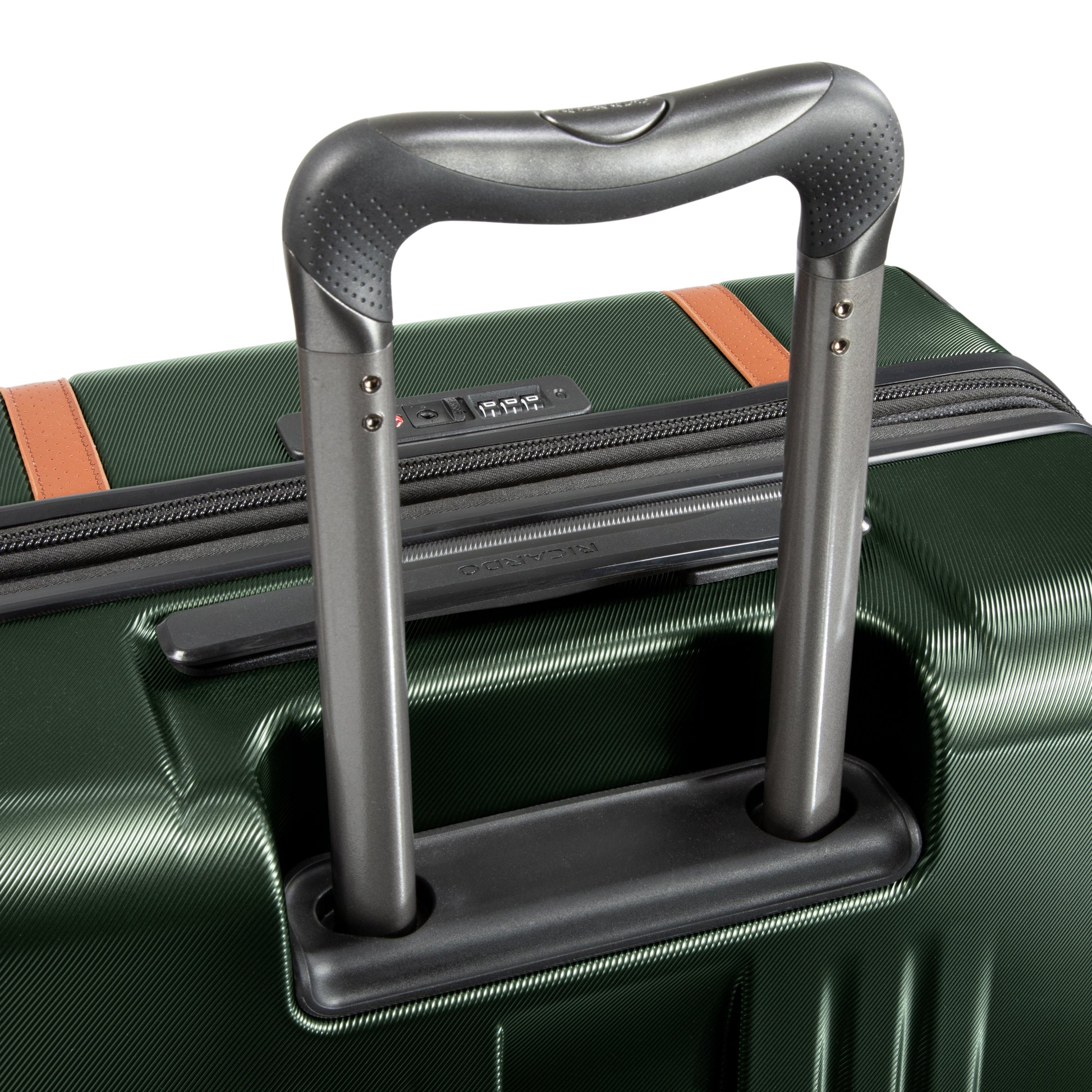 Ricardo Beverly Hills Luggage Ricardo Beverly Hills Montecito 2.0 Hardside Large Check-In Expandable Spinner Luggage