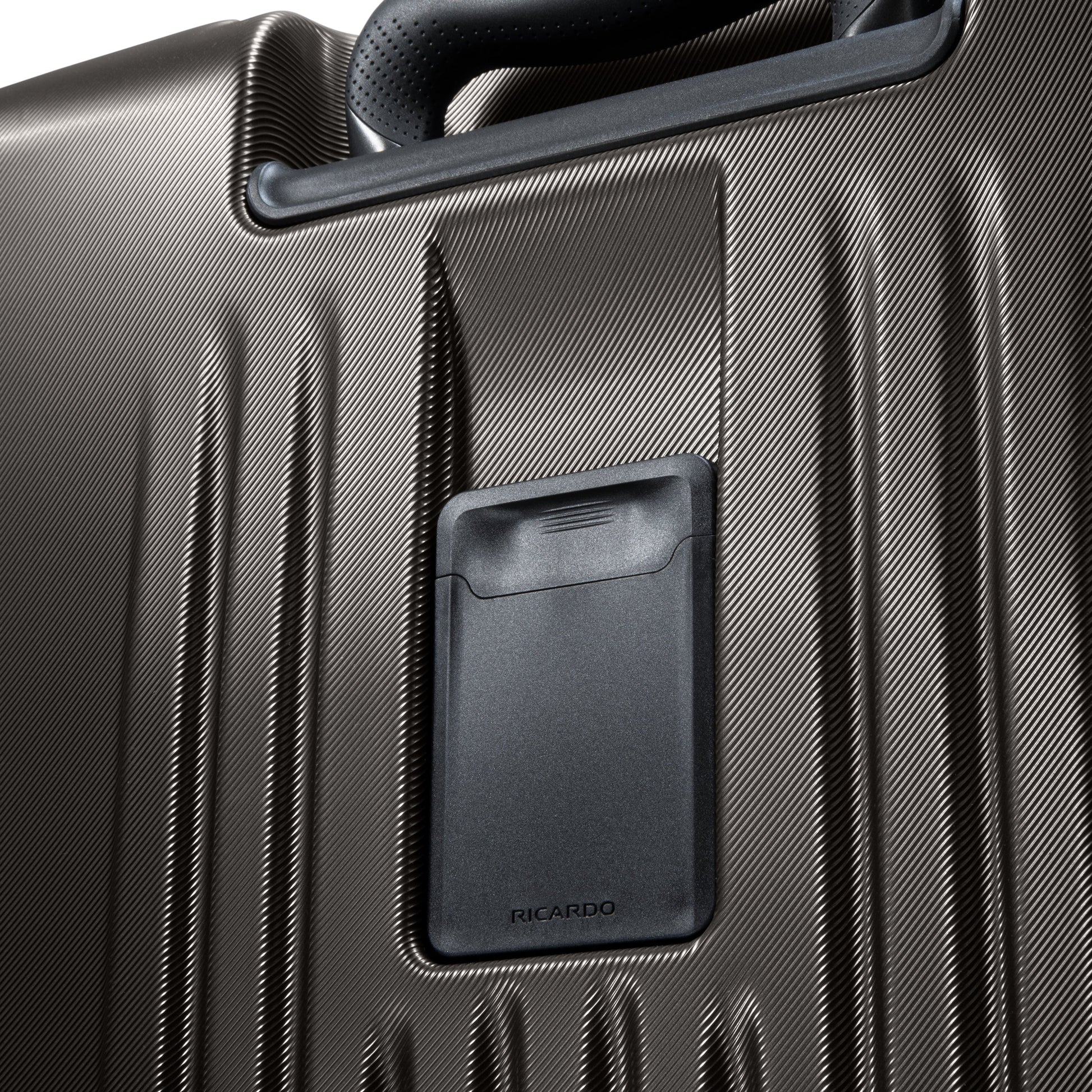 Ricardo Beverly Hills Luggage Ricardo Beverly Hills Montecito 2.0 Hardside Medium Check-In Expandable Spinner Luggage