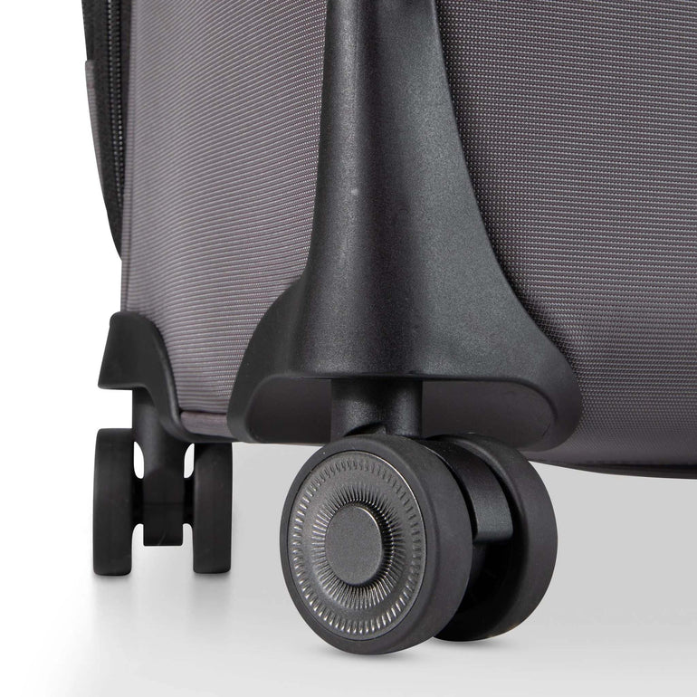 Ricardo Beverly Hills Luggage Ricardo Beverly Hills Montecito 3.0 Softside 25.75" Medium Luggage