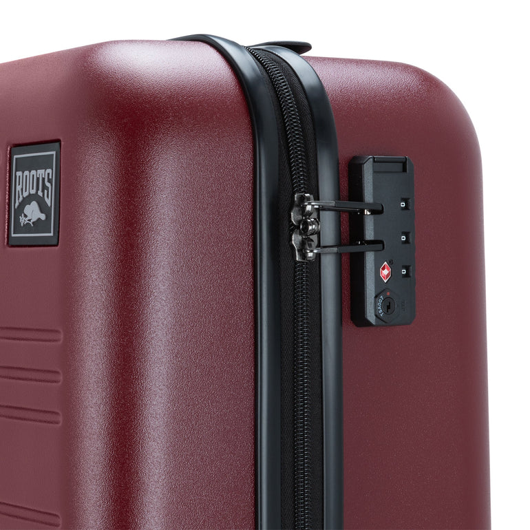 Roots Luggage Roots Chalet Spinner Carry-On Luggage