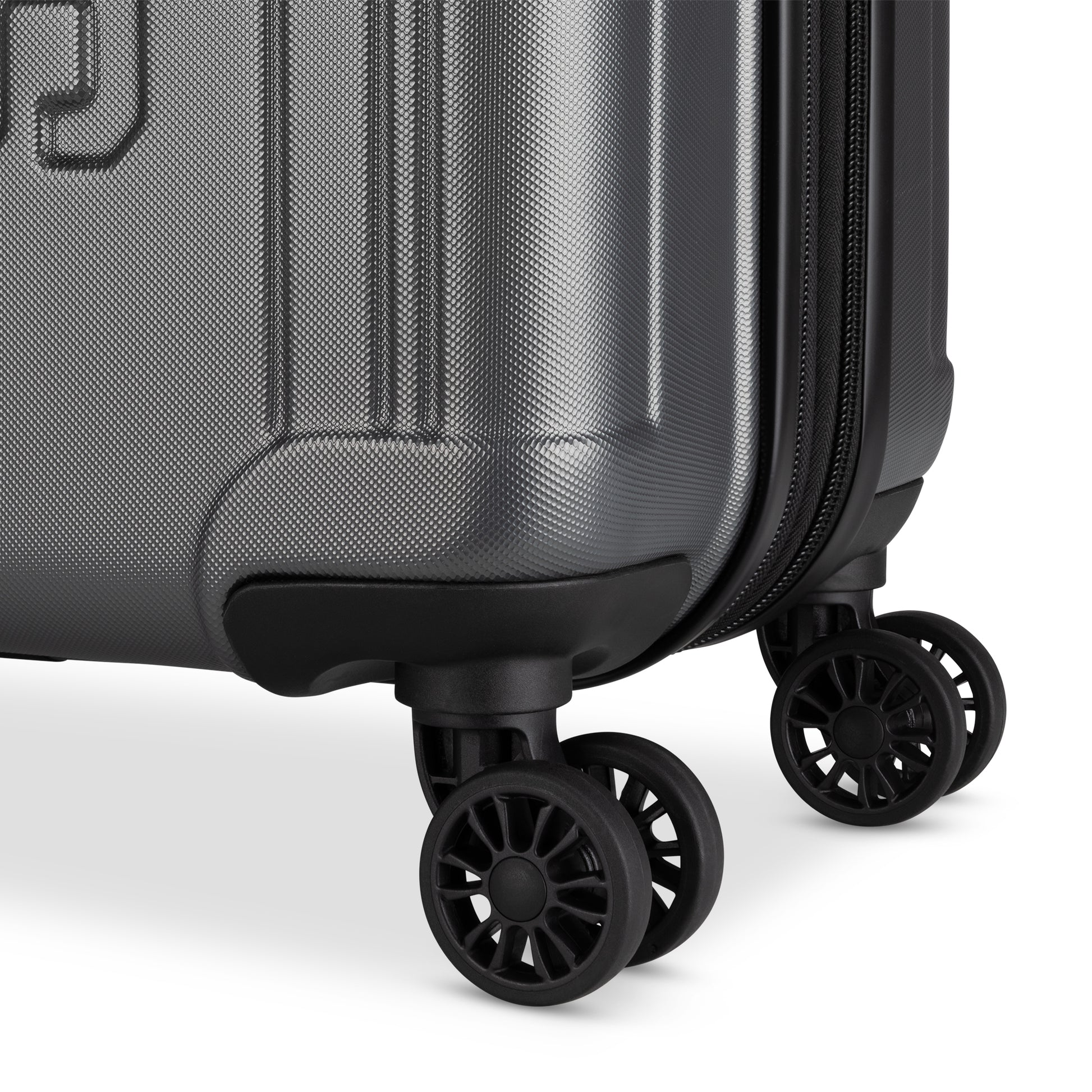 Roots Luggage Roots Identity Expandable Spinner Medium Luggage