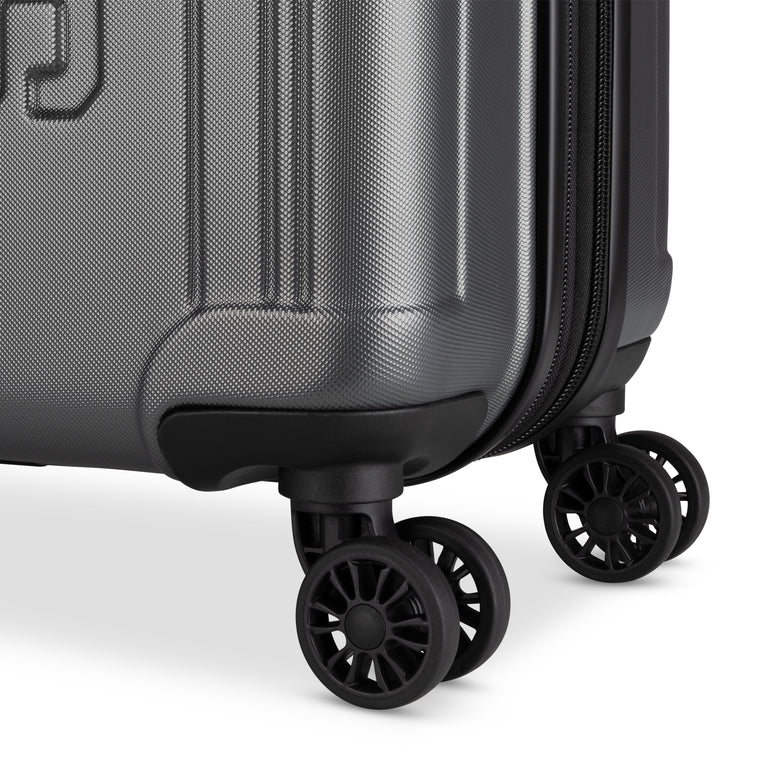 Roots Luggage Roots Identity Expandable Spinner Medium Luggage