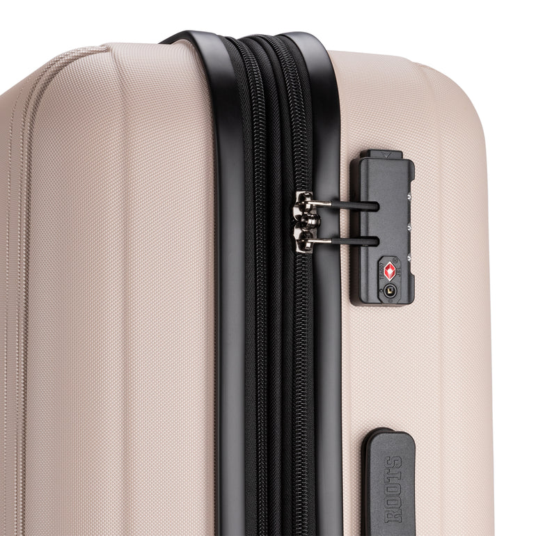 Roots Luggage Roots Identity Expandable Spinner Medium Luggage