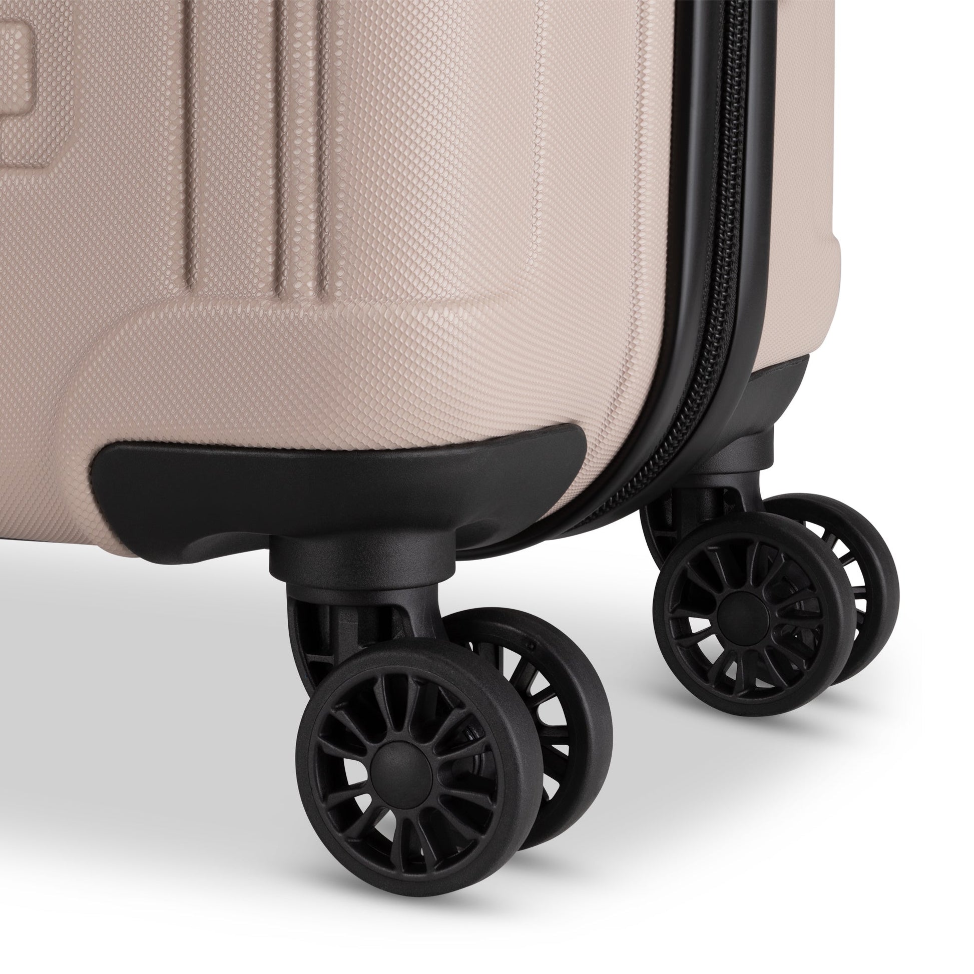 Roots Luggage Roots Identity Spinner 20" Carry-On Luggage