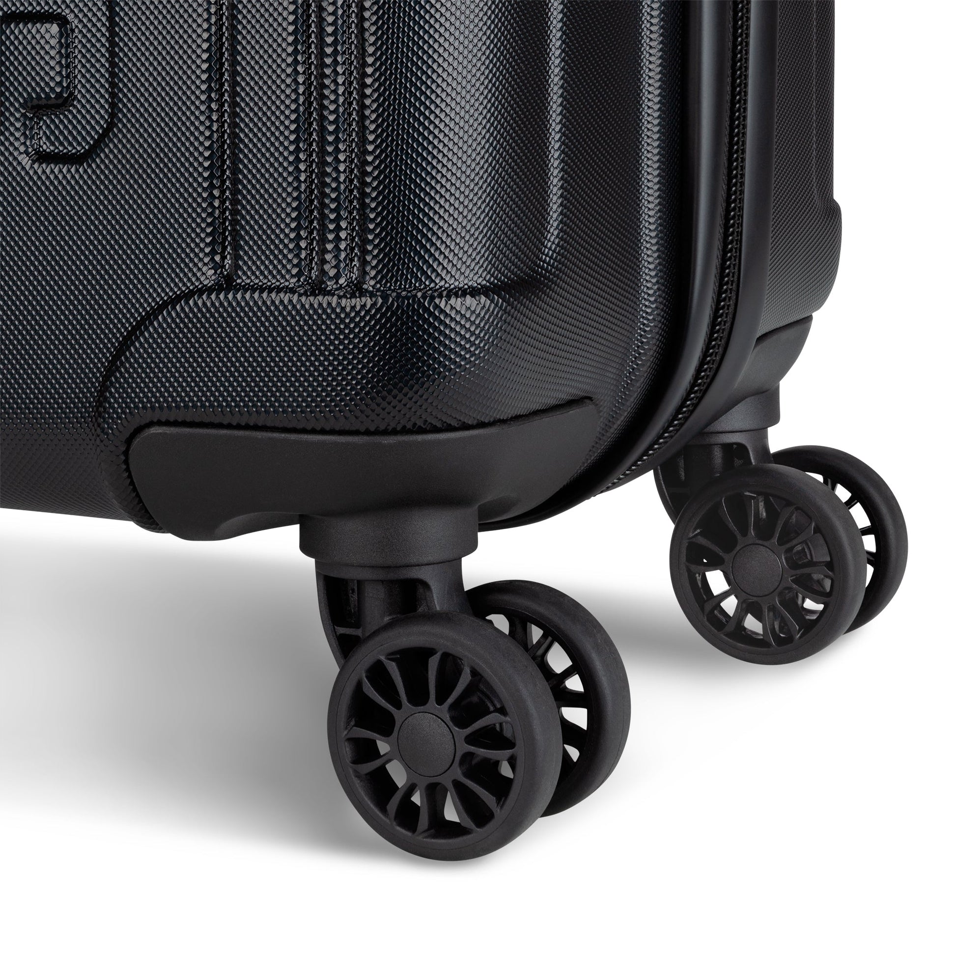 Roots Luggage Roots Identity Spinner 20" Carry-On Luggage