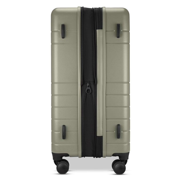 Roots Luggage Roots Travel Expandable Spinner 24" Medium Luggage