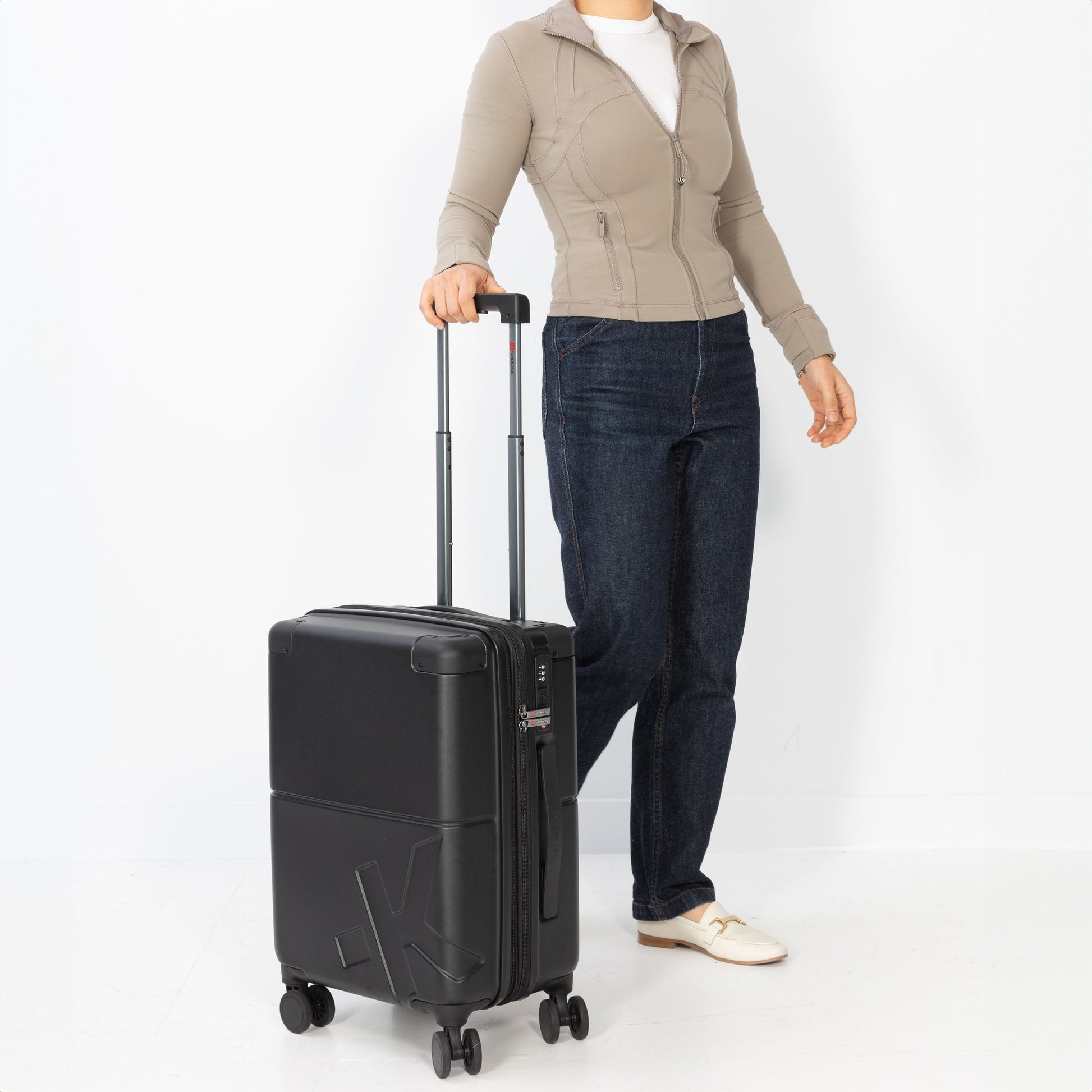 SKROSS Luggage Skross Studio K 20” Hardside Carry-On Luggage with 3 Packing Cubes