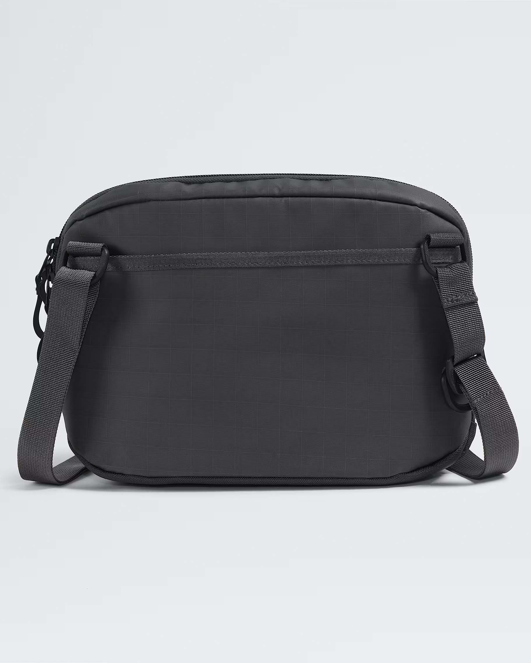 The North Face Cross-Body Bag The North Face Base Camp Voyager Pro Crossbody
