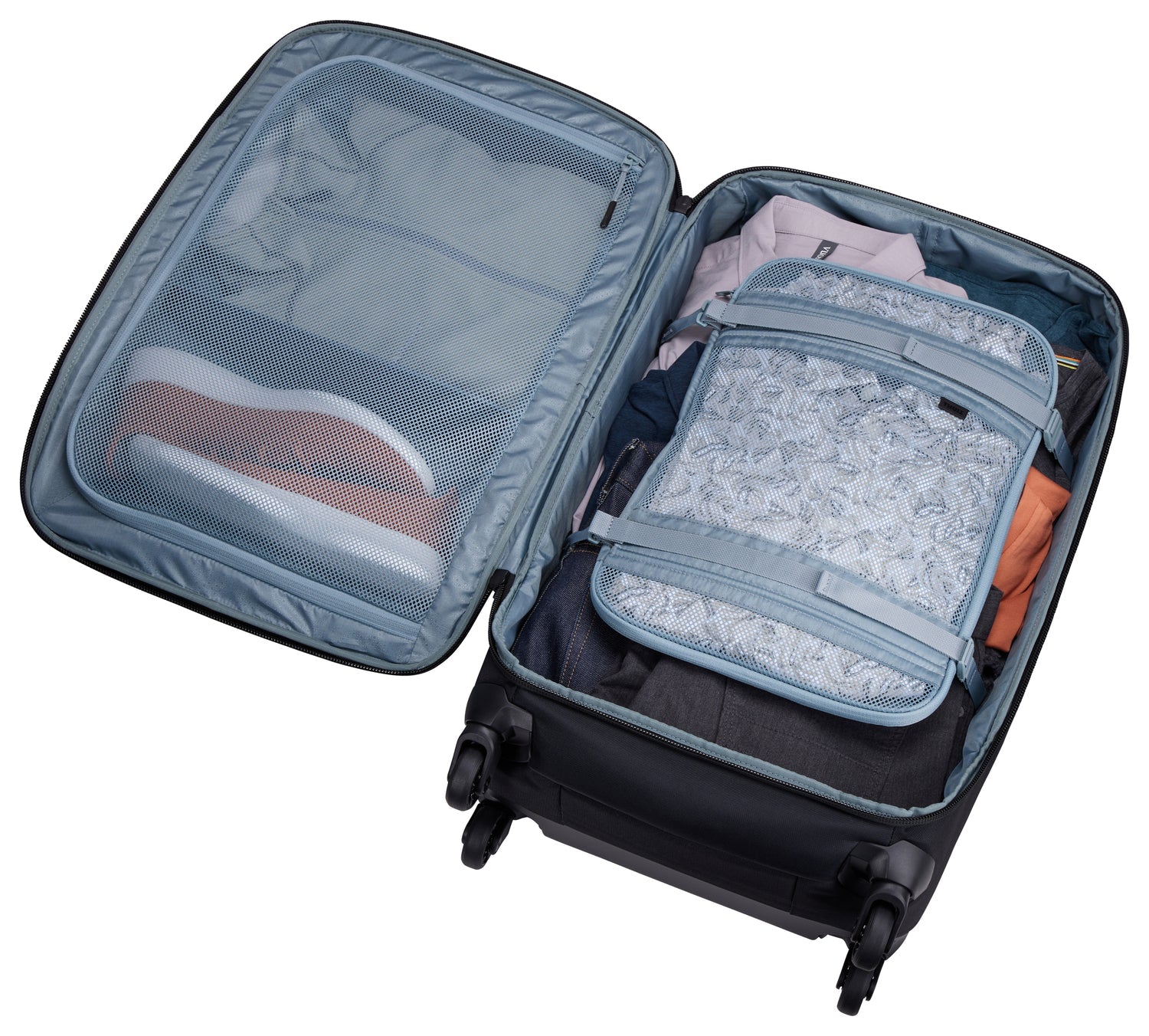 Thule Luggage Black Thule Subterra 2 Check-In Spinner Medium Luggage - Black