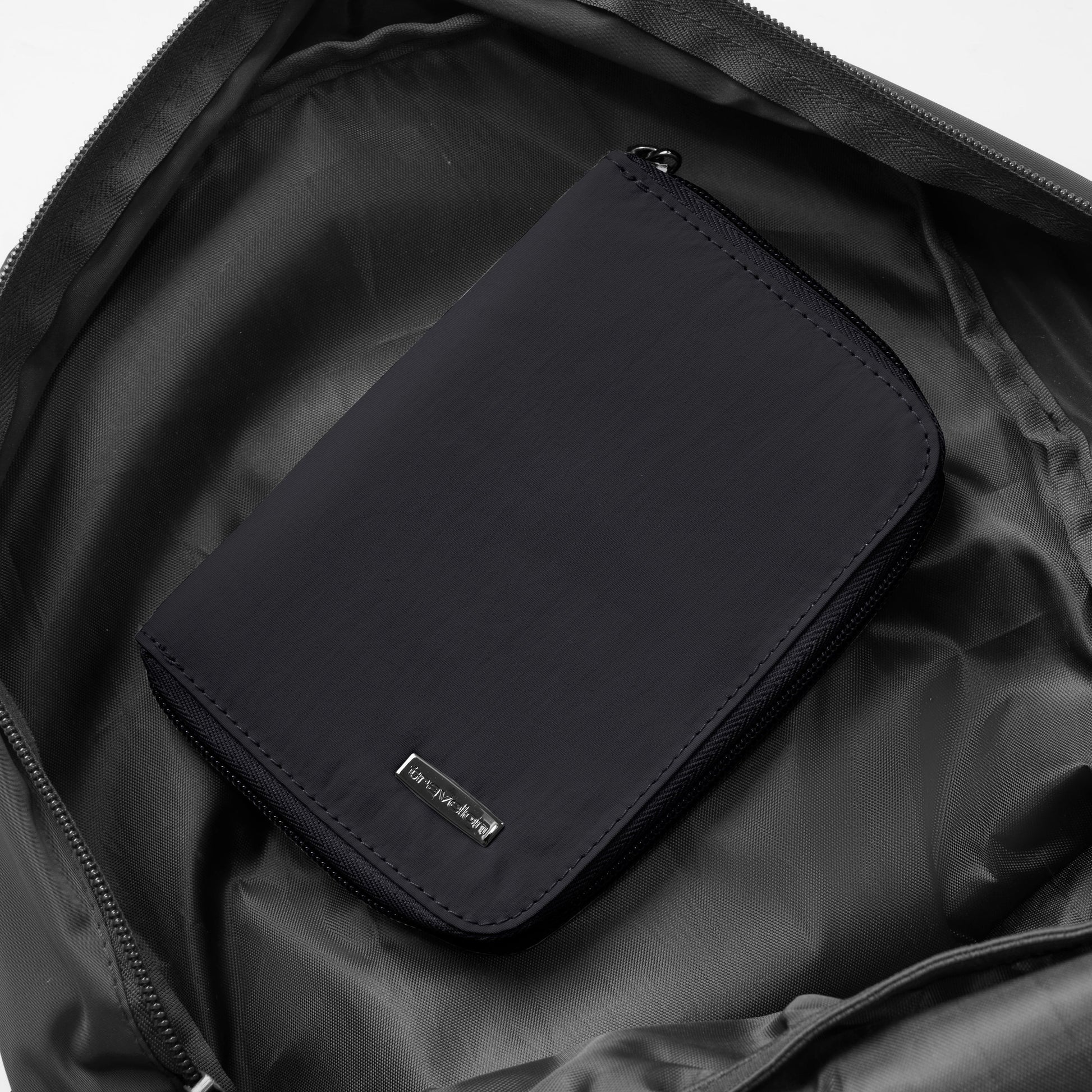 Travelon Wallets Travelon RFID Blocking Passport Zip Wallet