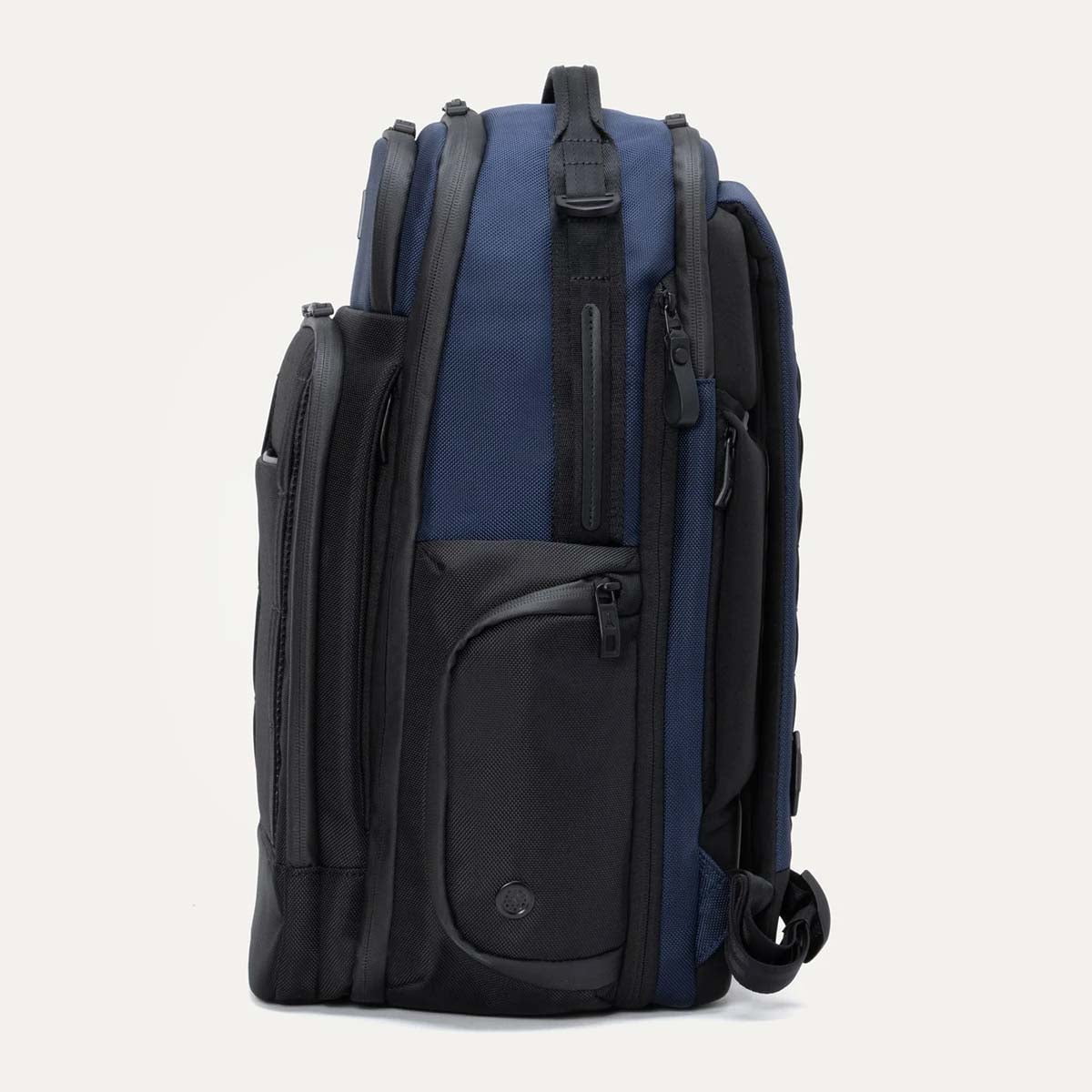 Travelpro Backpacks Travelpro Altitude Large Expandable Laptop Backpack 30-36L