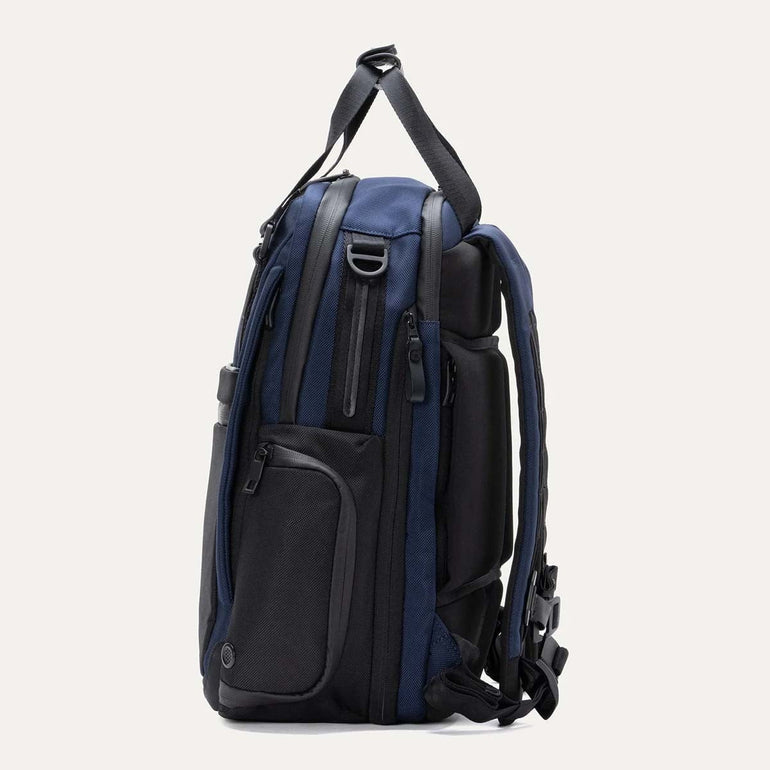 Travelpro Backpacks Travelpro Altitude Medium Expandable Laptop Backpack 25-30L