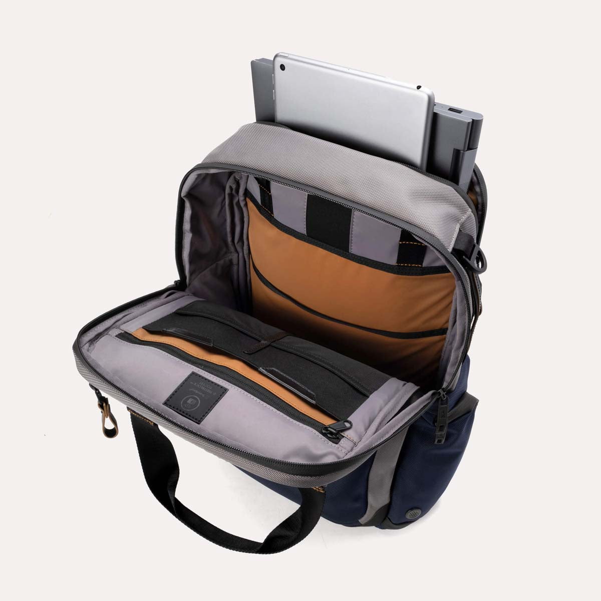 Travelpro Backpacks Travelpro Altitude Medium Expandable Laptop Backpack 25-30L