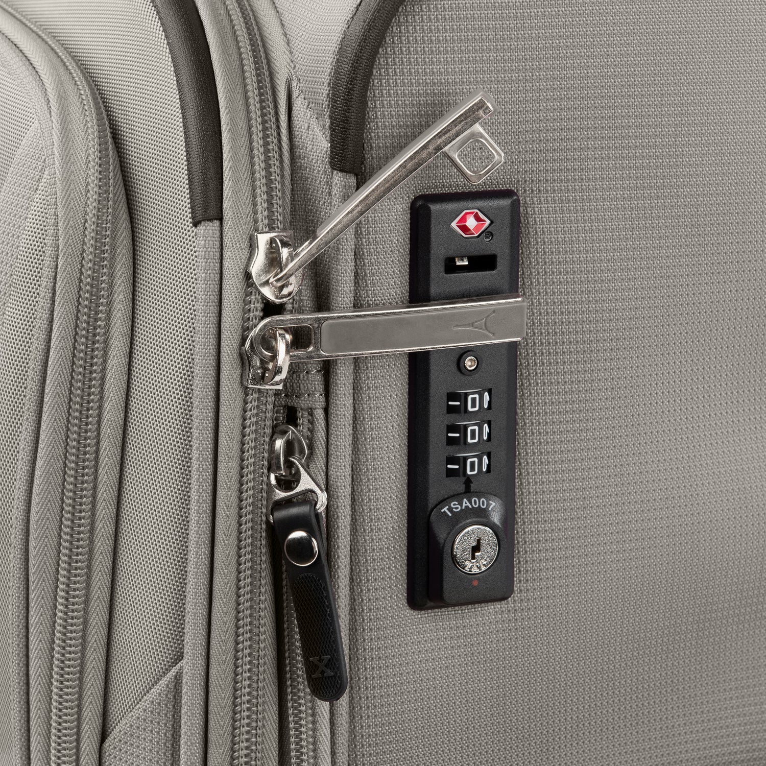 Travelpro Luggage Travelpro Maxlite 5 International Carry-On Spinner Luggage