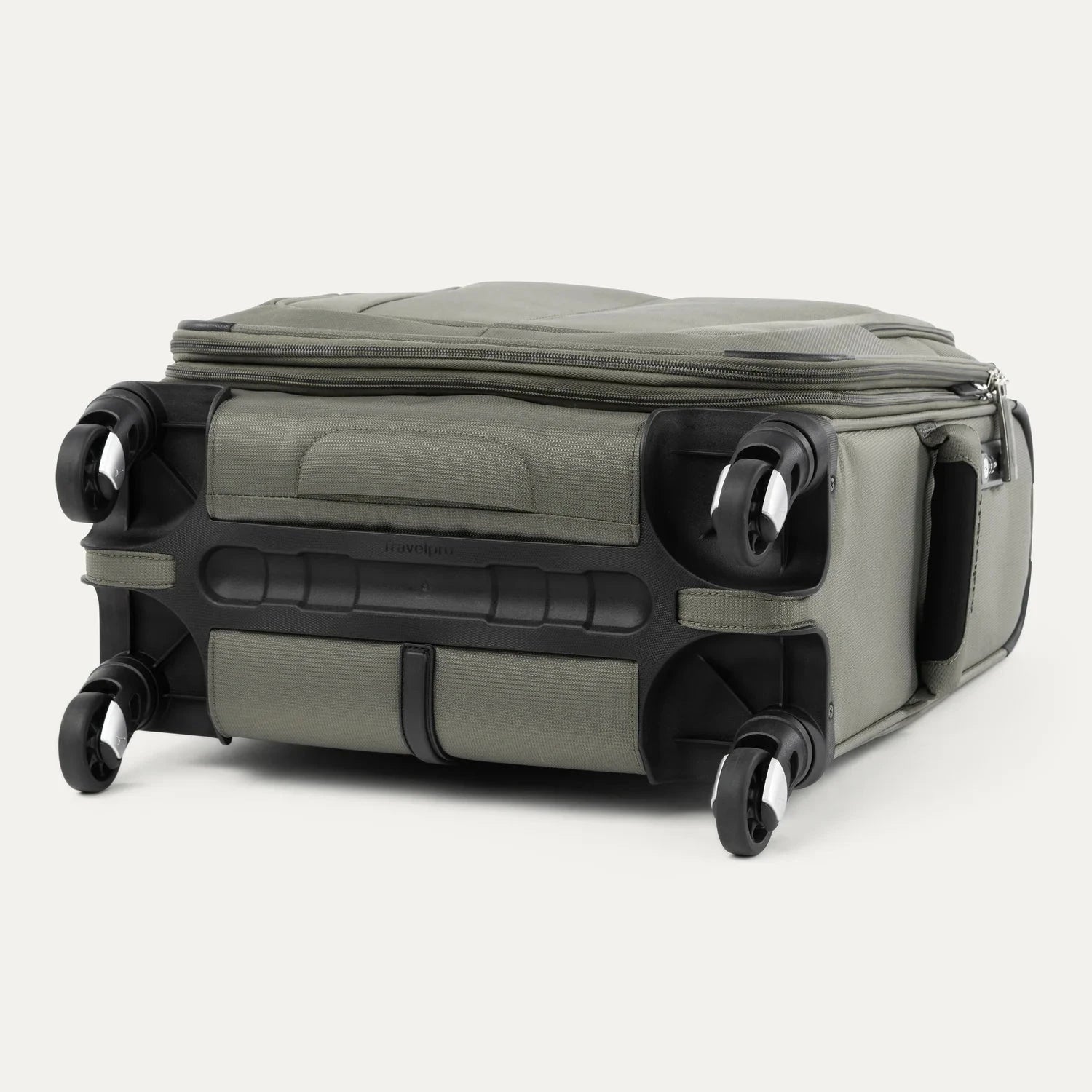 Travelpro Luggage Travelpro Maxlite 5 International Carry-On Spinner Luggage