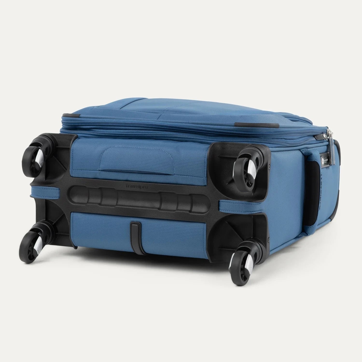 Travelpro Luggage Travelpro Maxlite 5 International Carry-On Spinner Luggage