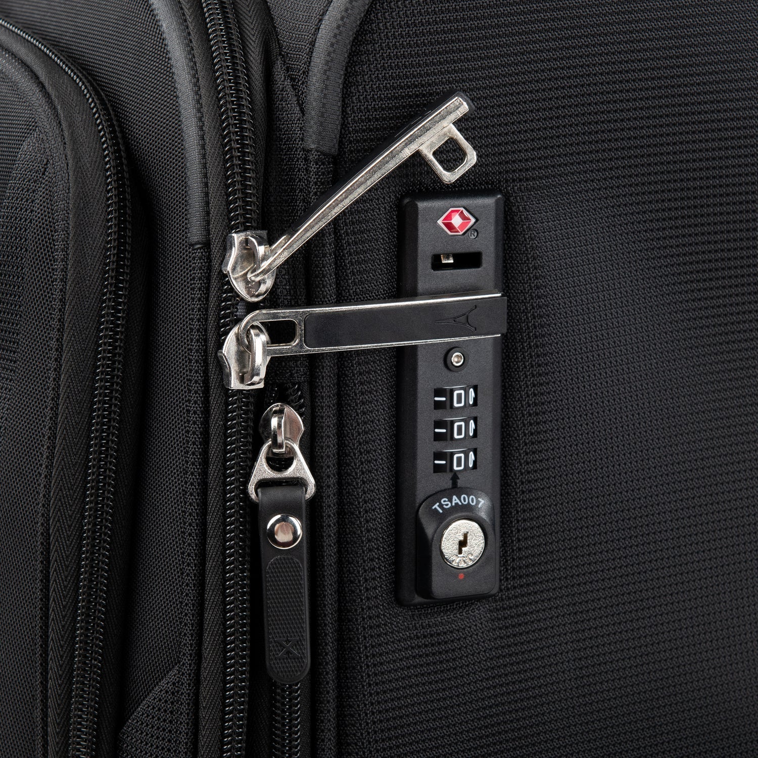 Travelpro Luggage Travelpro Maxlite 5 International Carry-On Spinner Luggage