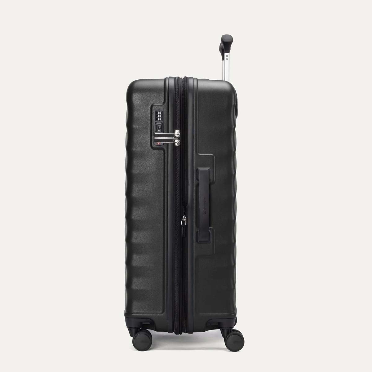 Travelpro Luggage Travelpro Maxlite Air V2 Medium Check-In Hardside Spinner