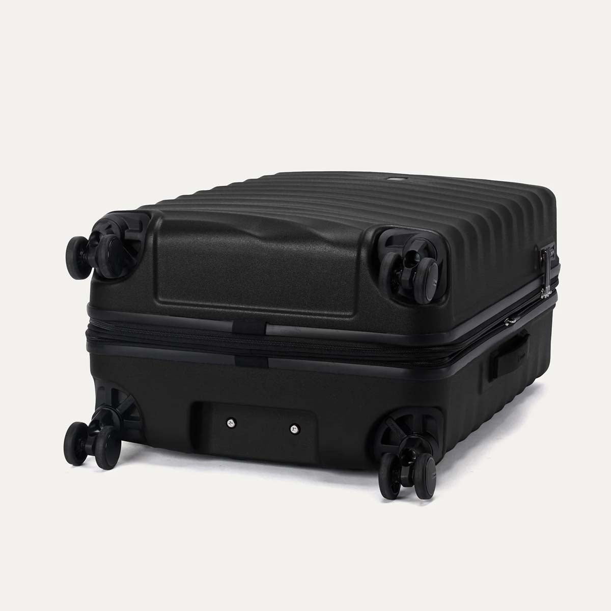 Travelpro Luggage Travelpro Maxlite Air V2 Medium Check-In Hardside Spinner