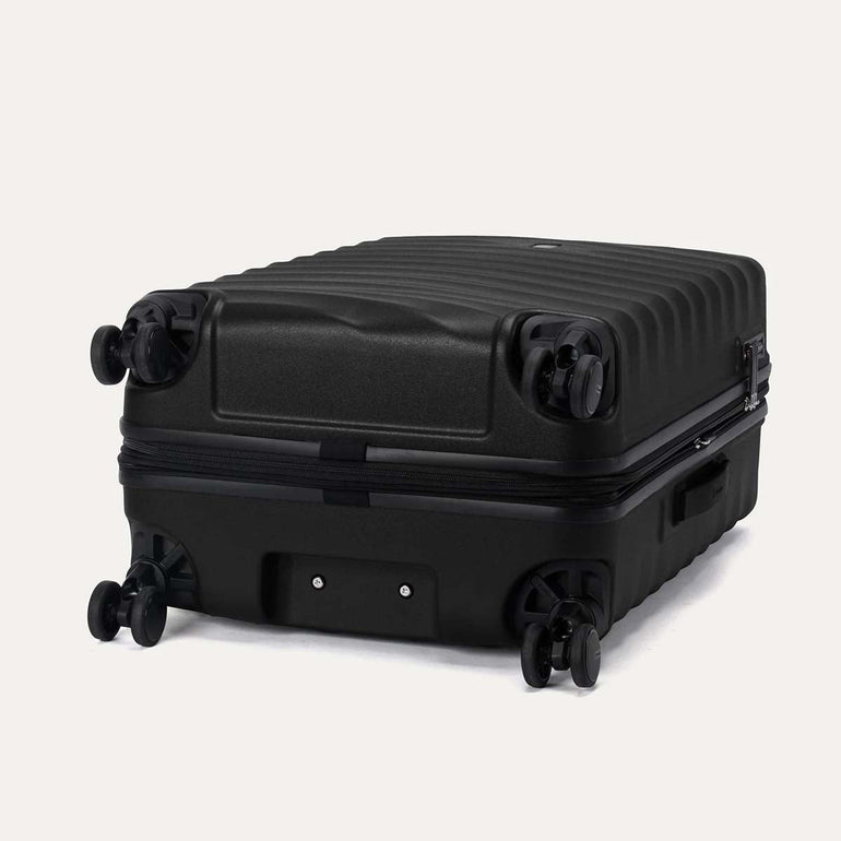 Travelpro Luggage Travelpro Maxlite Air V2 Medium Check-In Hardside Spinner
