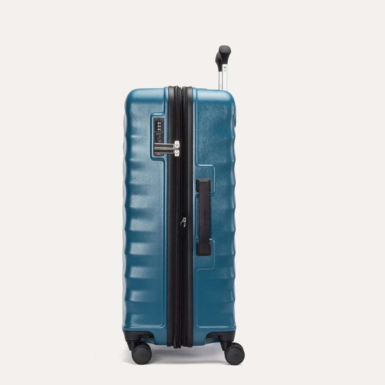 Travelpro Luggage Travelpro Maxlite Air V2 Medium Check-In Hardside Spinner
