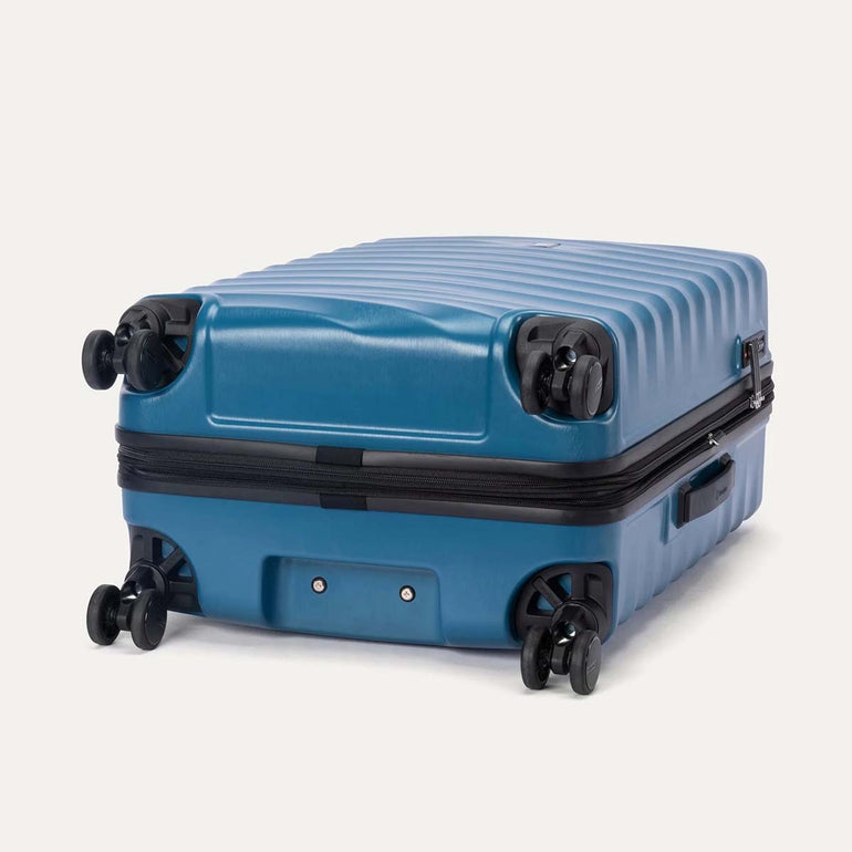 Travelpro Luggage Travelpro Maxlite Air V2 Medium Check-In Hardside Spinner