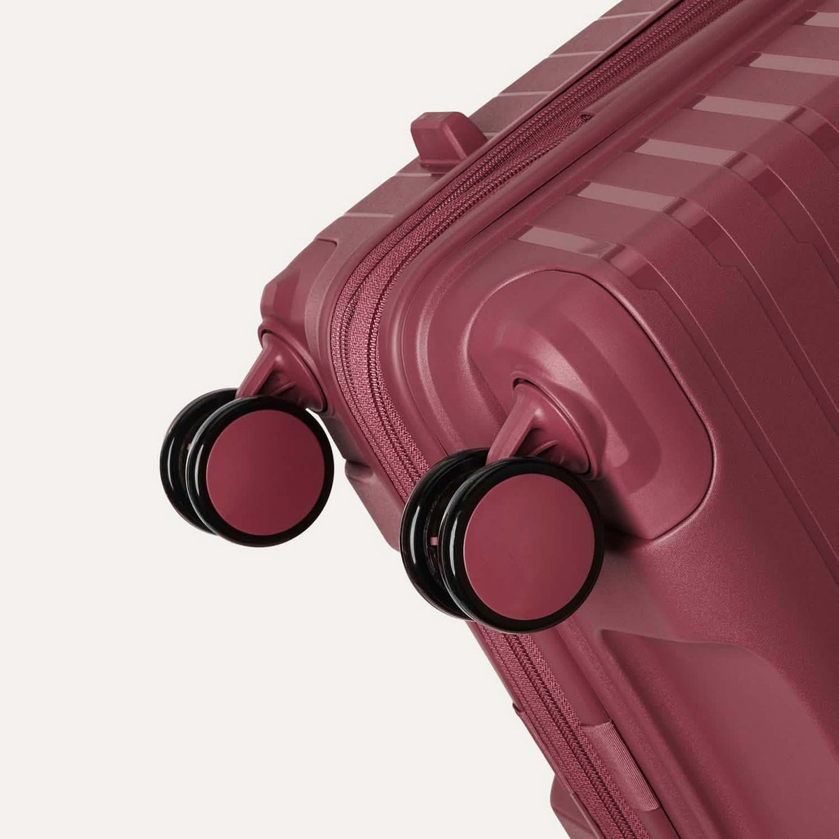 Travelpro Luggage Travelpro Optima Expandable Check-In Spinner Medium Luggage