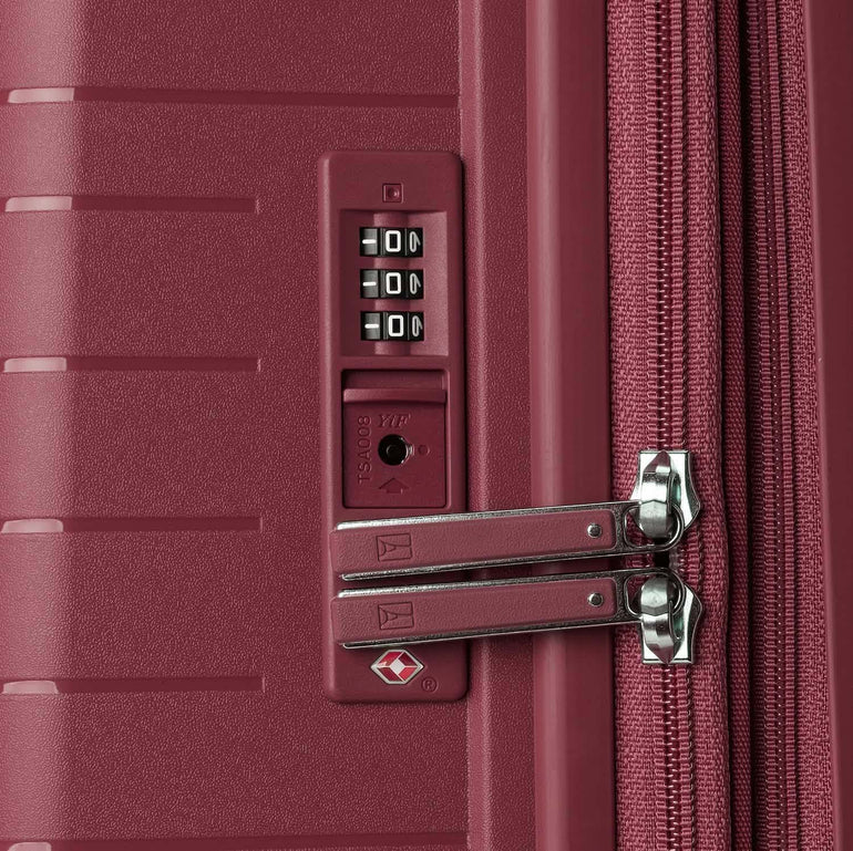 Travelpro Luggage Travelpro Optima Expandable Check-In Spinner Medium Luggage