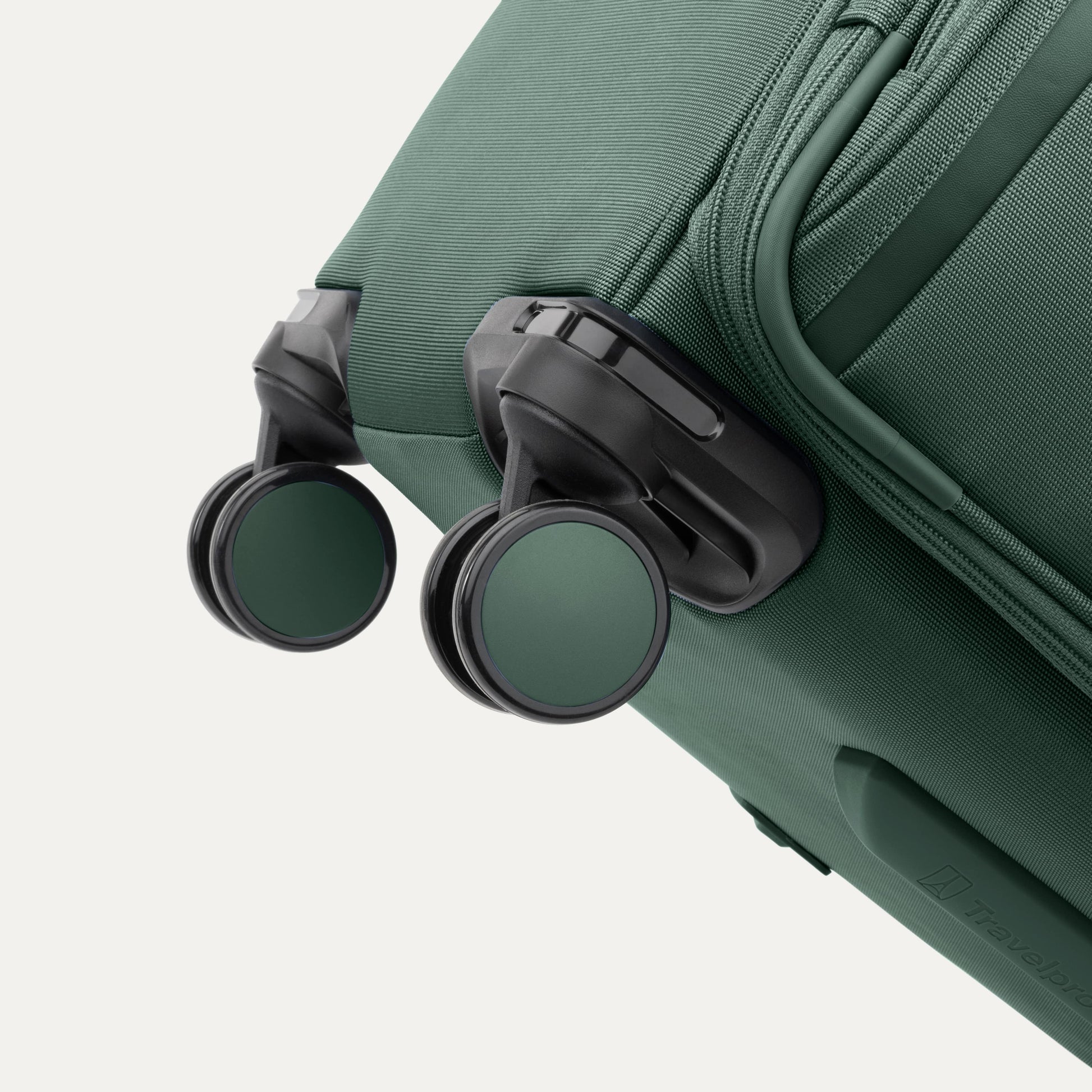 Travelpro Luggage Travelpro VersaPack+ Large Check-In Expandable Spinner Luggage