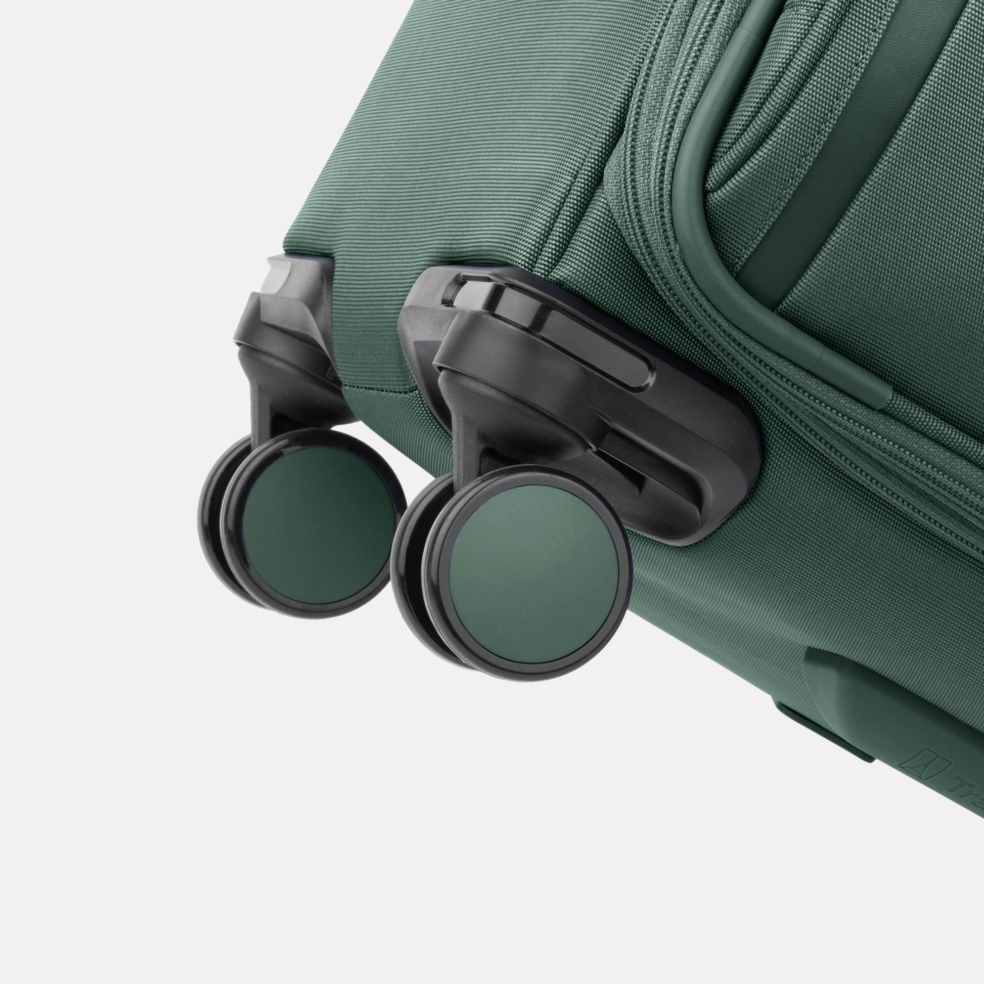 Travelpro Luggage Travelpro VersaPack+ Medium Check-In Expandable Spinner Luggage