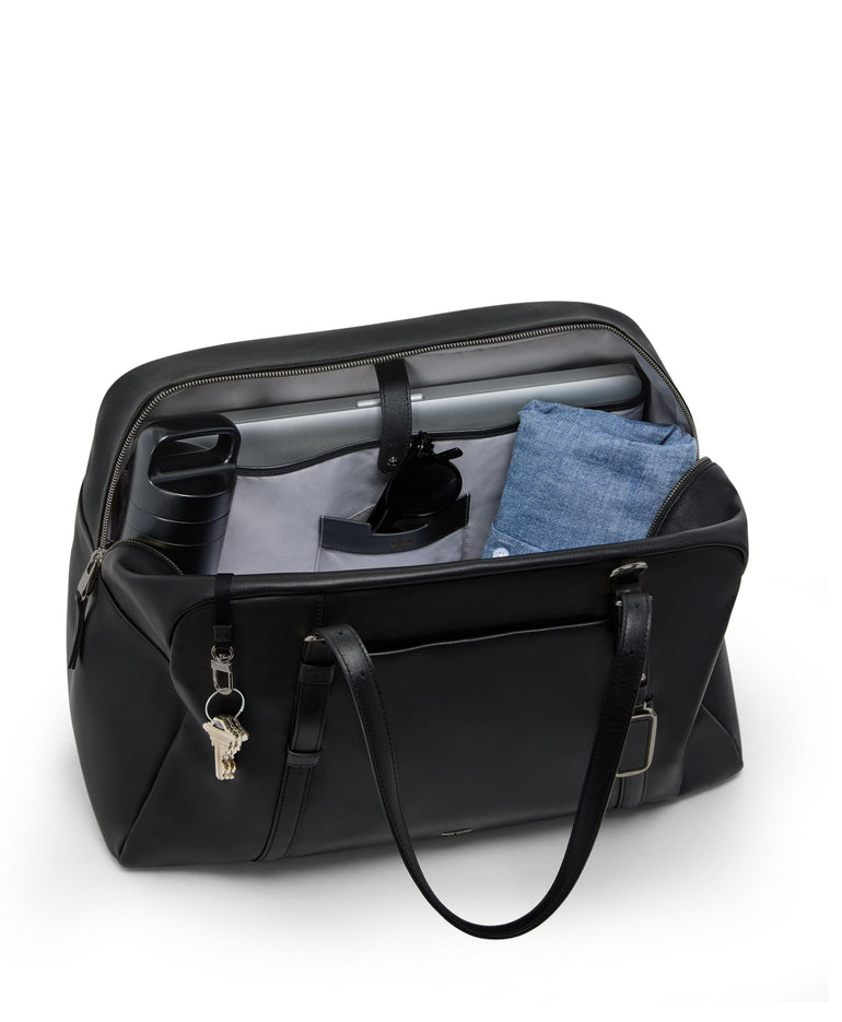 Tumi Duffles Tumi Voyageur Leather Oaklynn Weekender