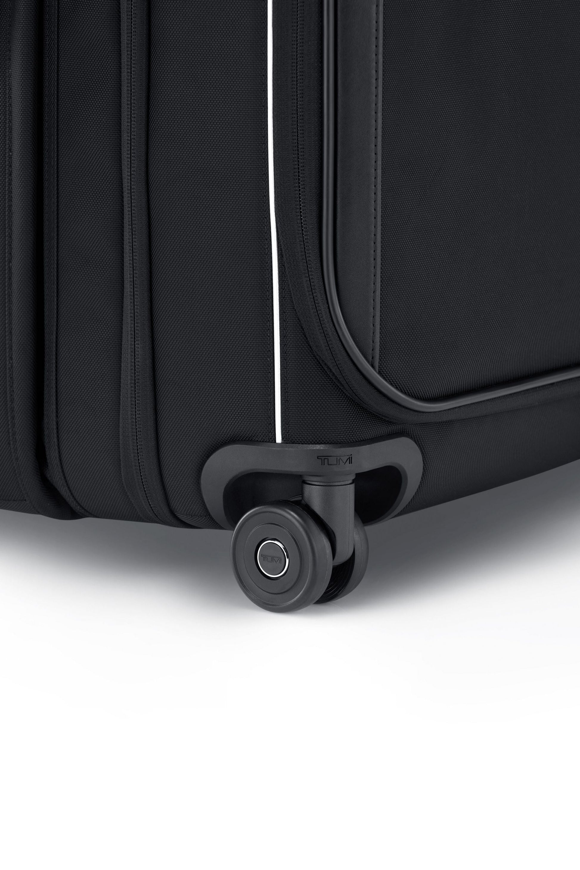 Tumi Luggage Black Tumi Arrivé Extended Trip Dual Access 4 Wheeled Packing Case Large Luggage