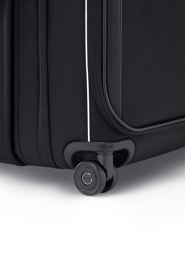 Tumi Luggage Black Tumi Arrivé Extended Trip Dual Access 4 Wheeled Packing Case Large Luggage