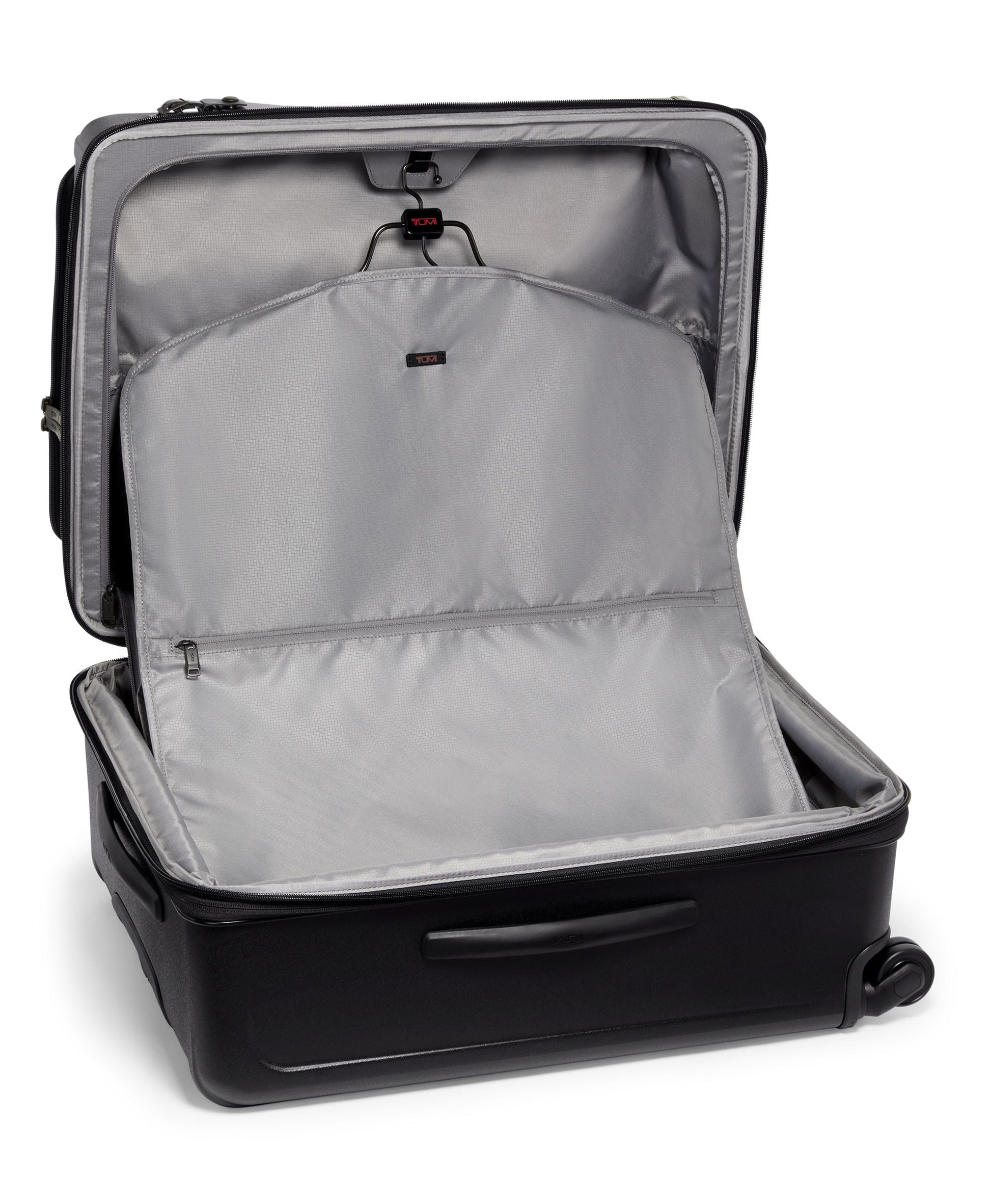 Tumi Luggage Black Tumi Short Trip Expandable 4 Wheeled Packing Case Medium Luggage