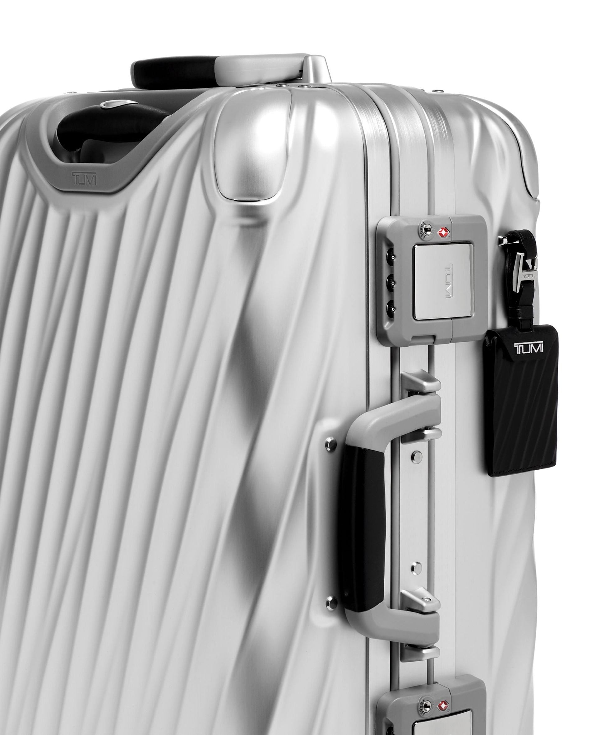 Tumi Luggage Silver Tumi 19 Degree Aluminum International Expandable Carry-On Luggage