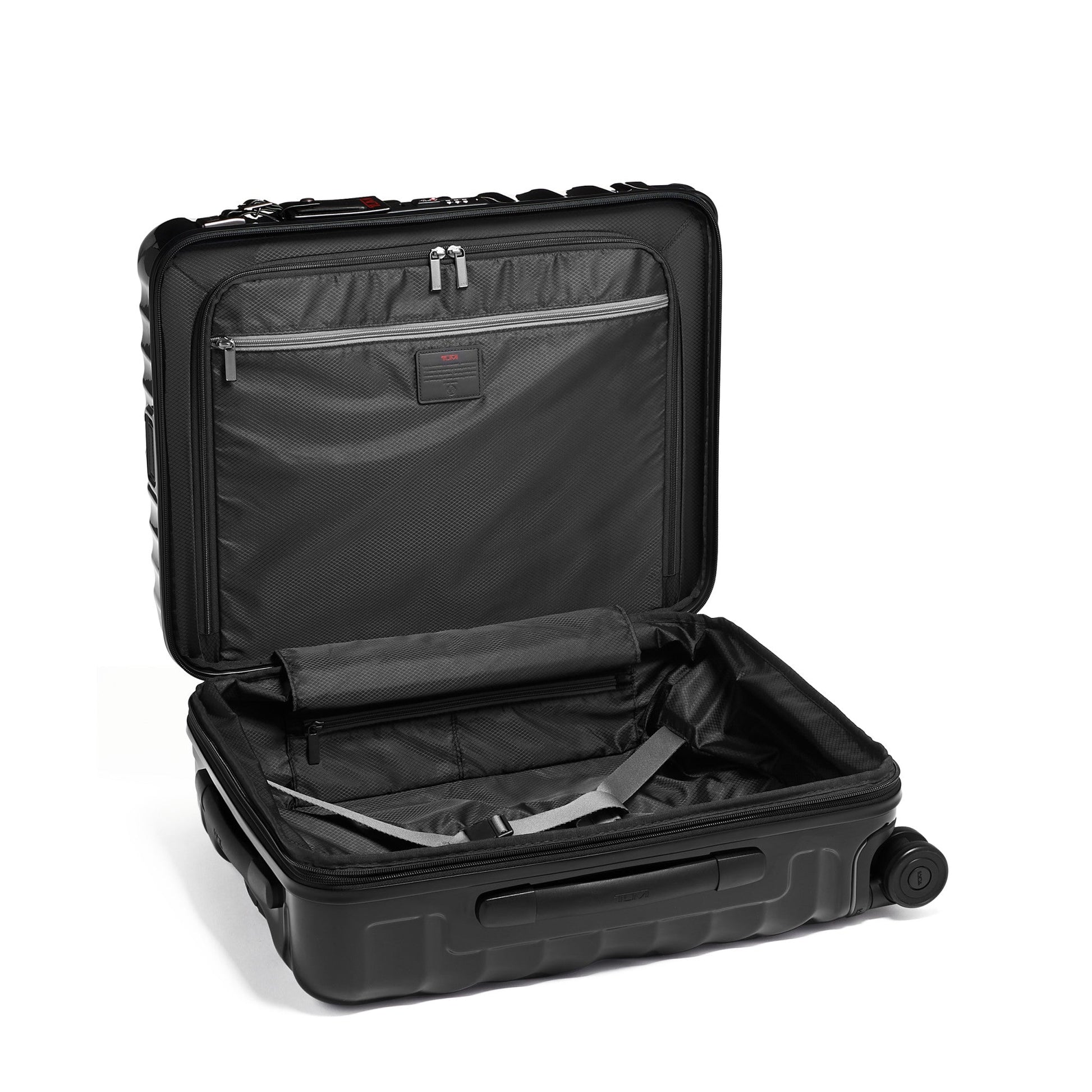 Tumi Luggage Tumi 19 Degree Continental Expandable 4 Wheeled Carry-On Luggage