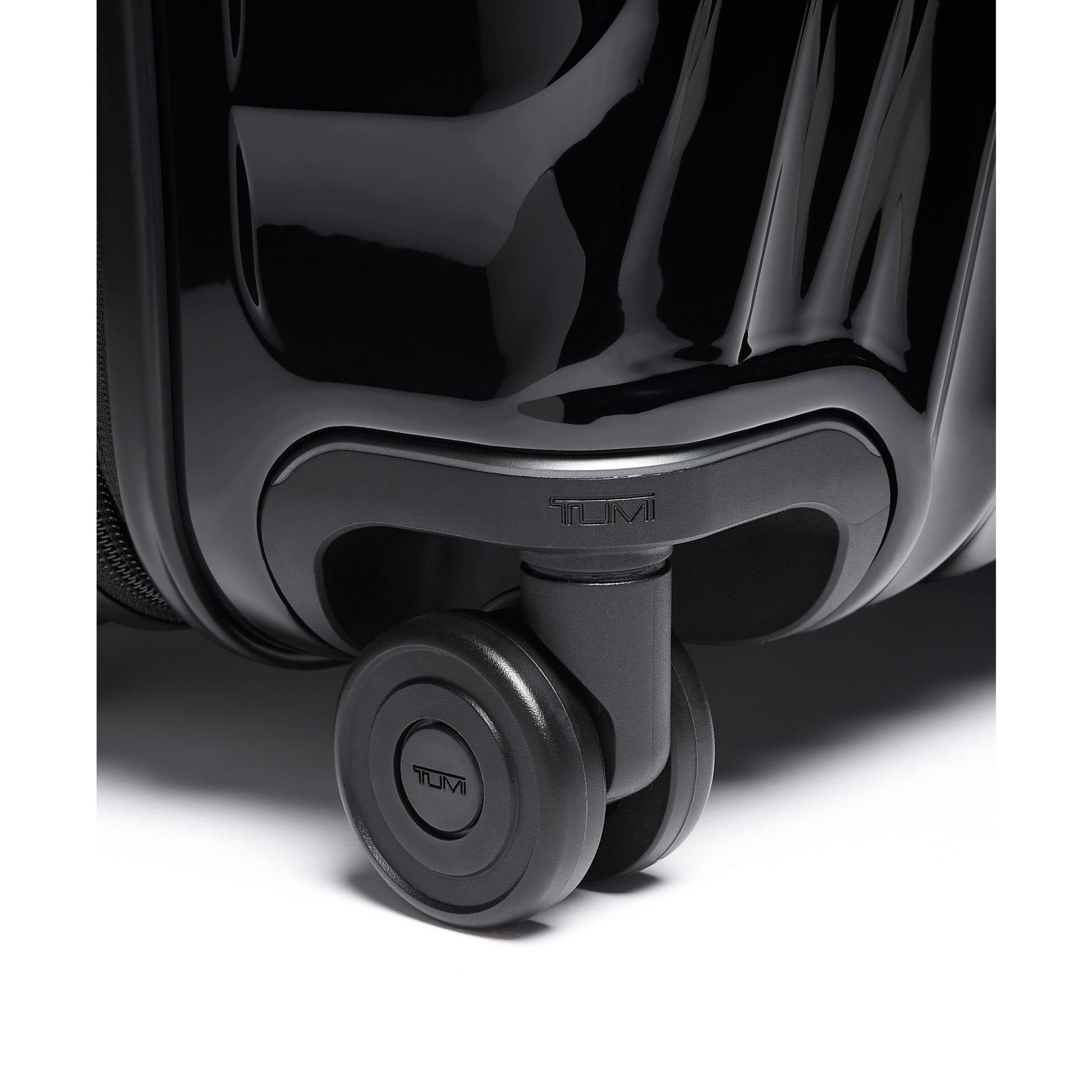 Tumi Luggage Tumi 19 Degree Continental Expandable 4 Wheeled Carry-On Luggage