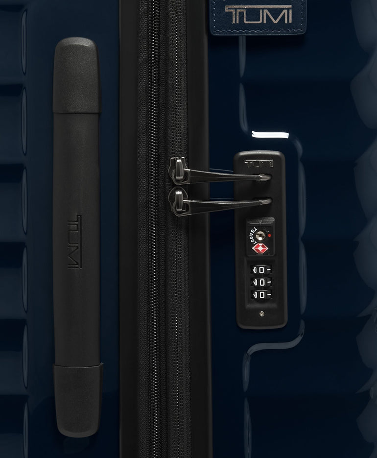 Tumi Luggage Tumi 19 Degree Extended Trip Expandable 4 Wheeled Packing Case Large Luggage