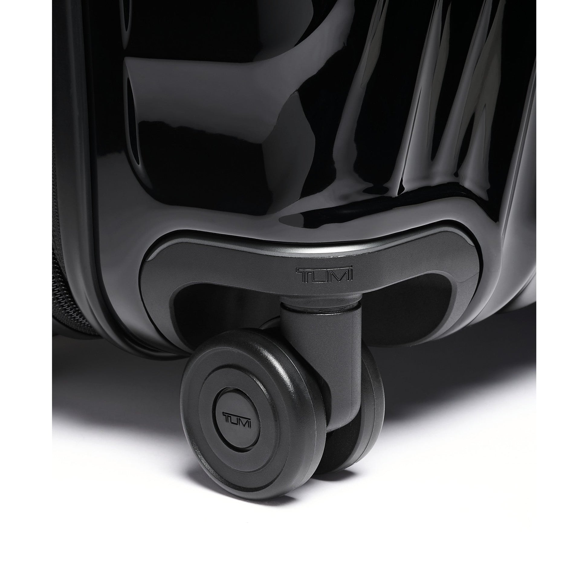 Tumi Luggage Tumi 19 Degree International Expandable 4 Wheeled Carry-On Luggage