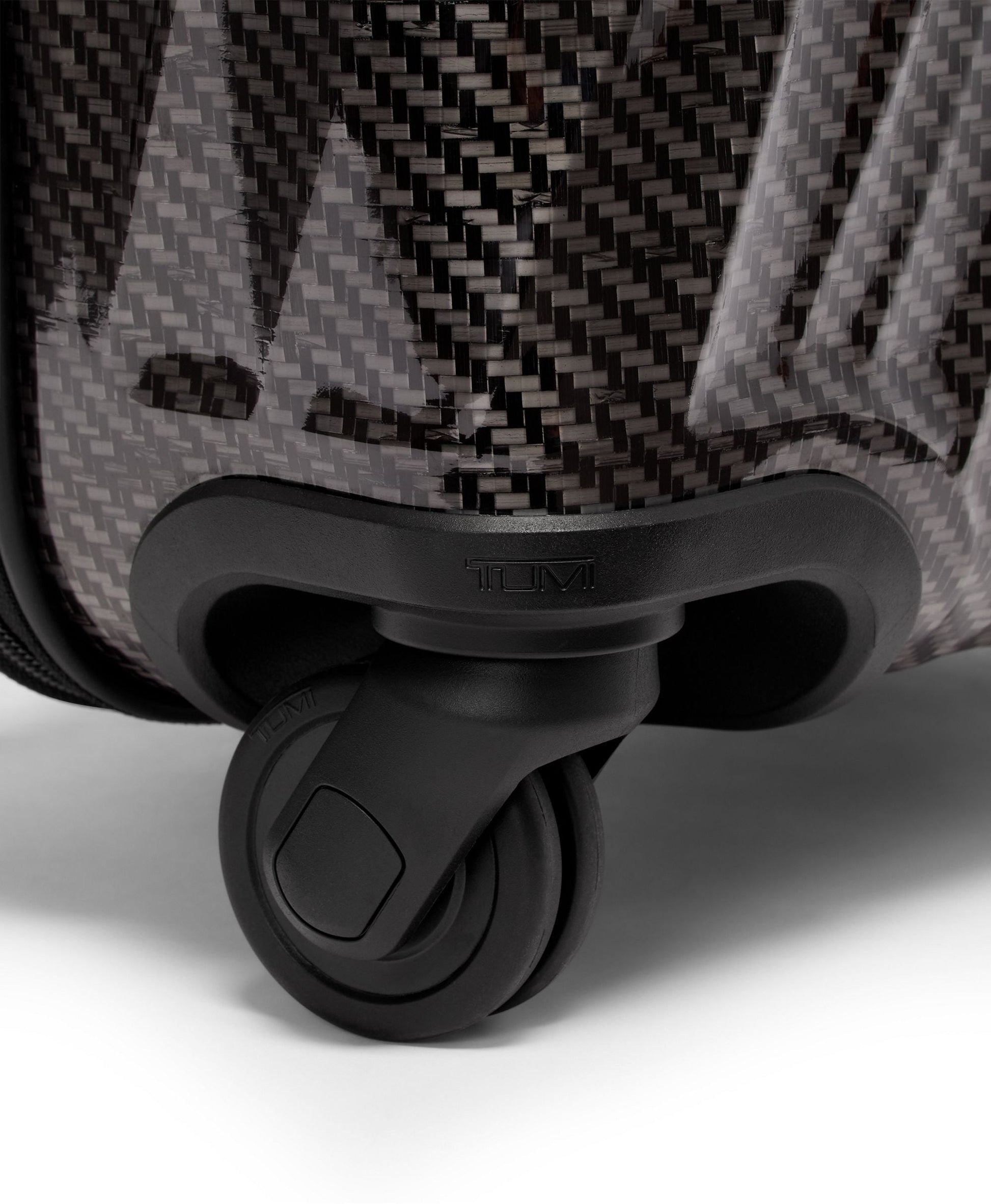 Tumi Luggage Tumi 19 Degree Lite International 4 Wheeled Carry-On Luggage