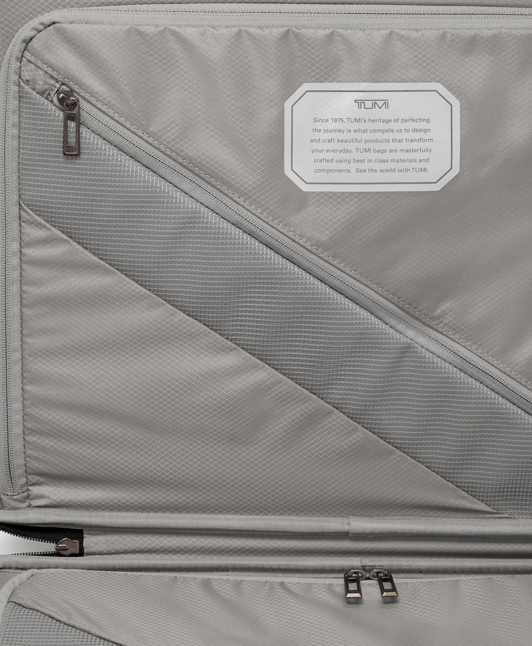 Tumi Luggage Tumi 19 Degree Lite International 4 Wheeled Carry-On Luggage